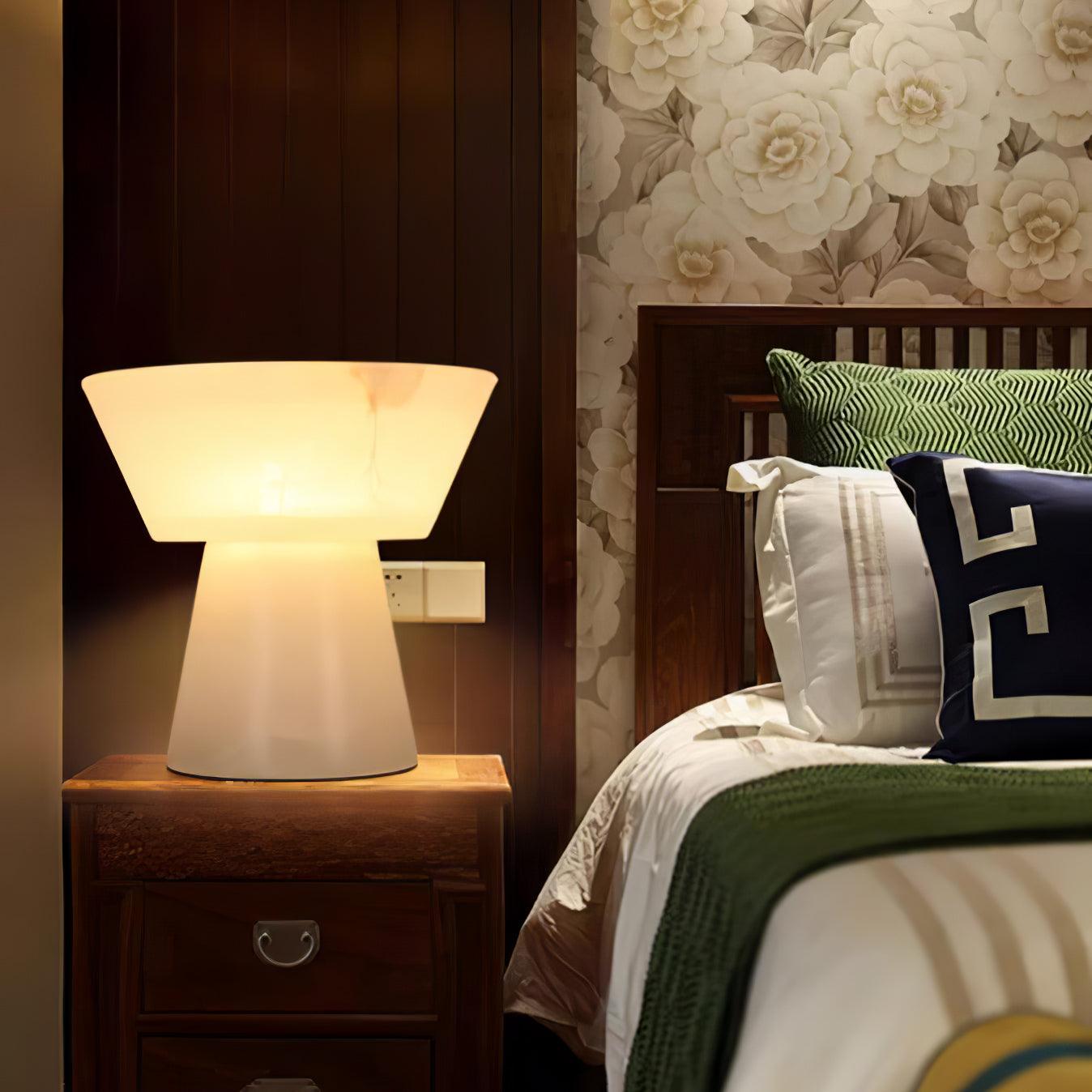 Ane Pedestal Alabaster Table Lamp