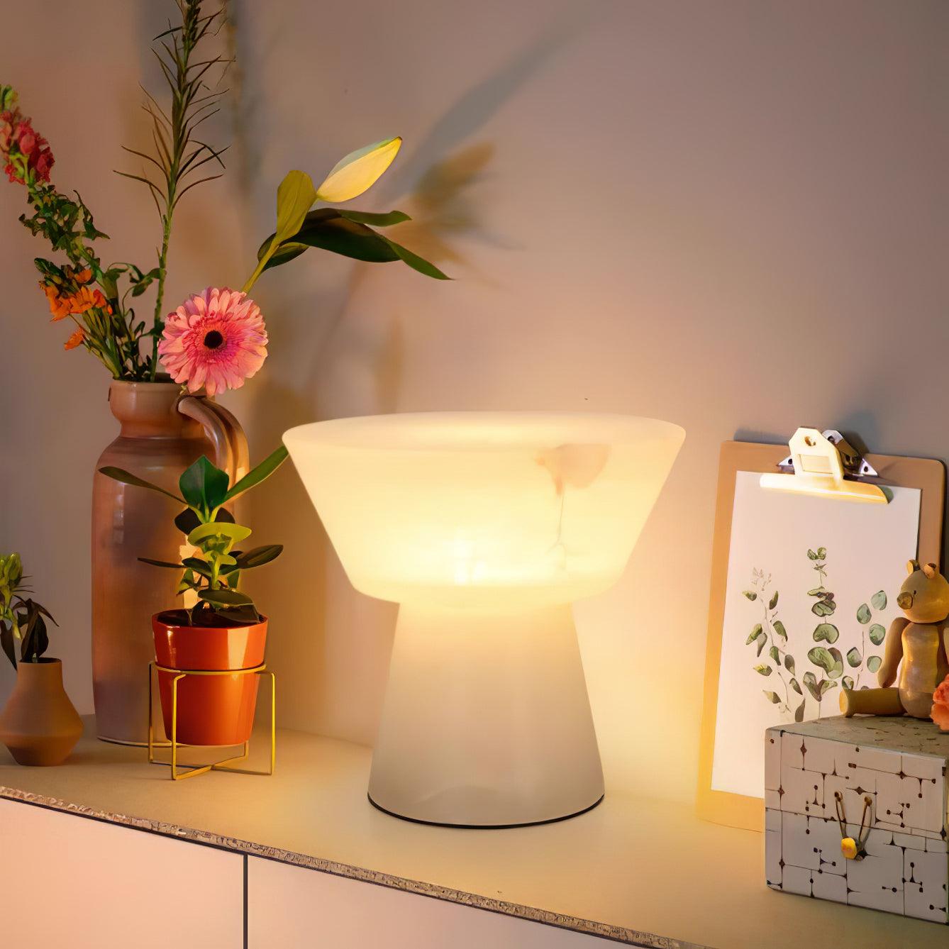 Ane Pedestal Alabaster Table Lamp