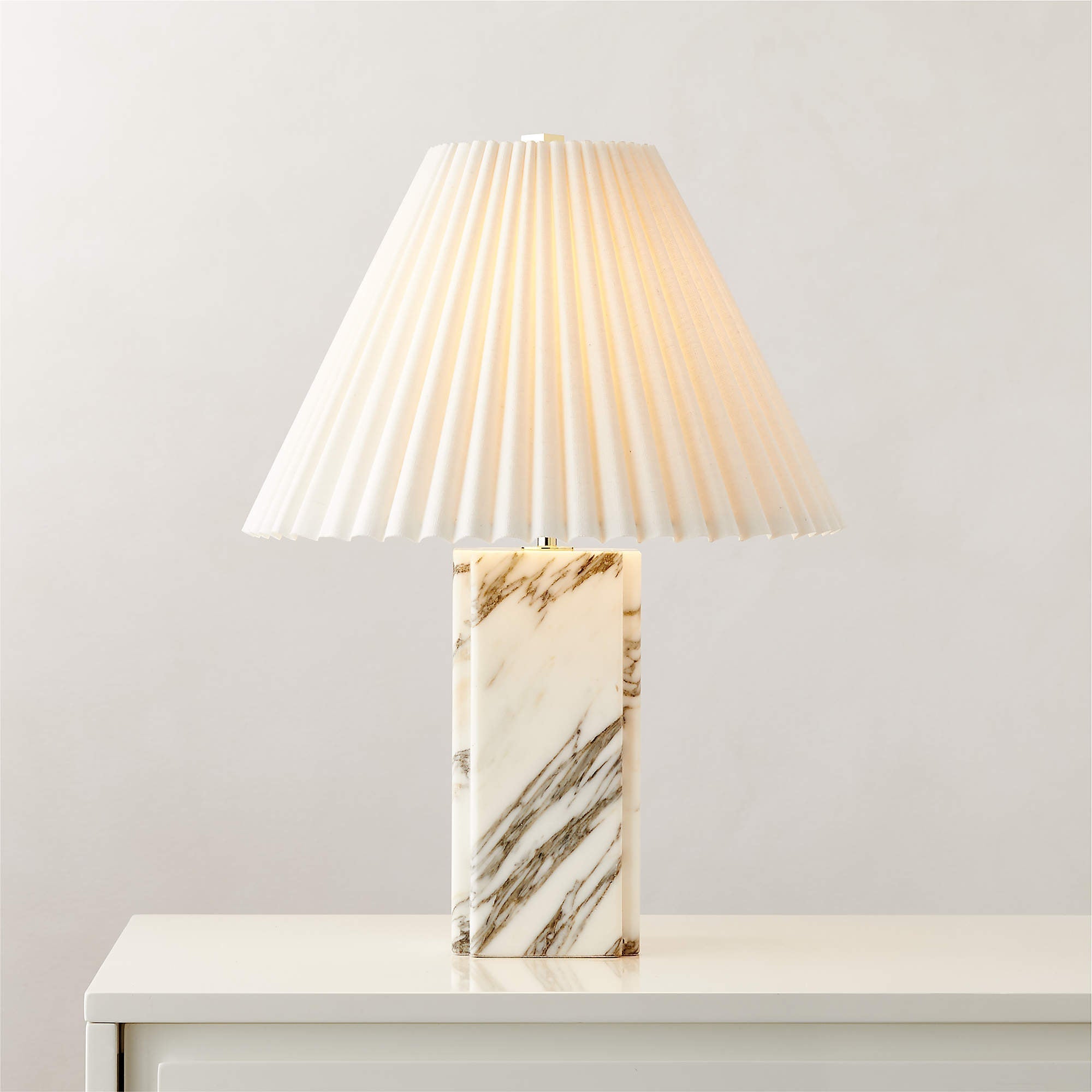 Teriinelia Table Lamp