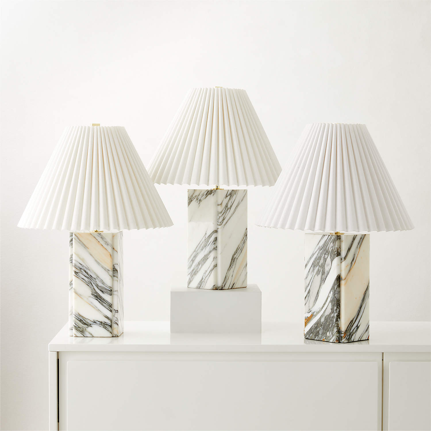 Teriinelia Table Lamp