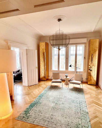 Viraalella Floor Light