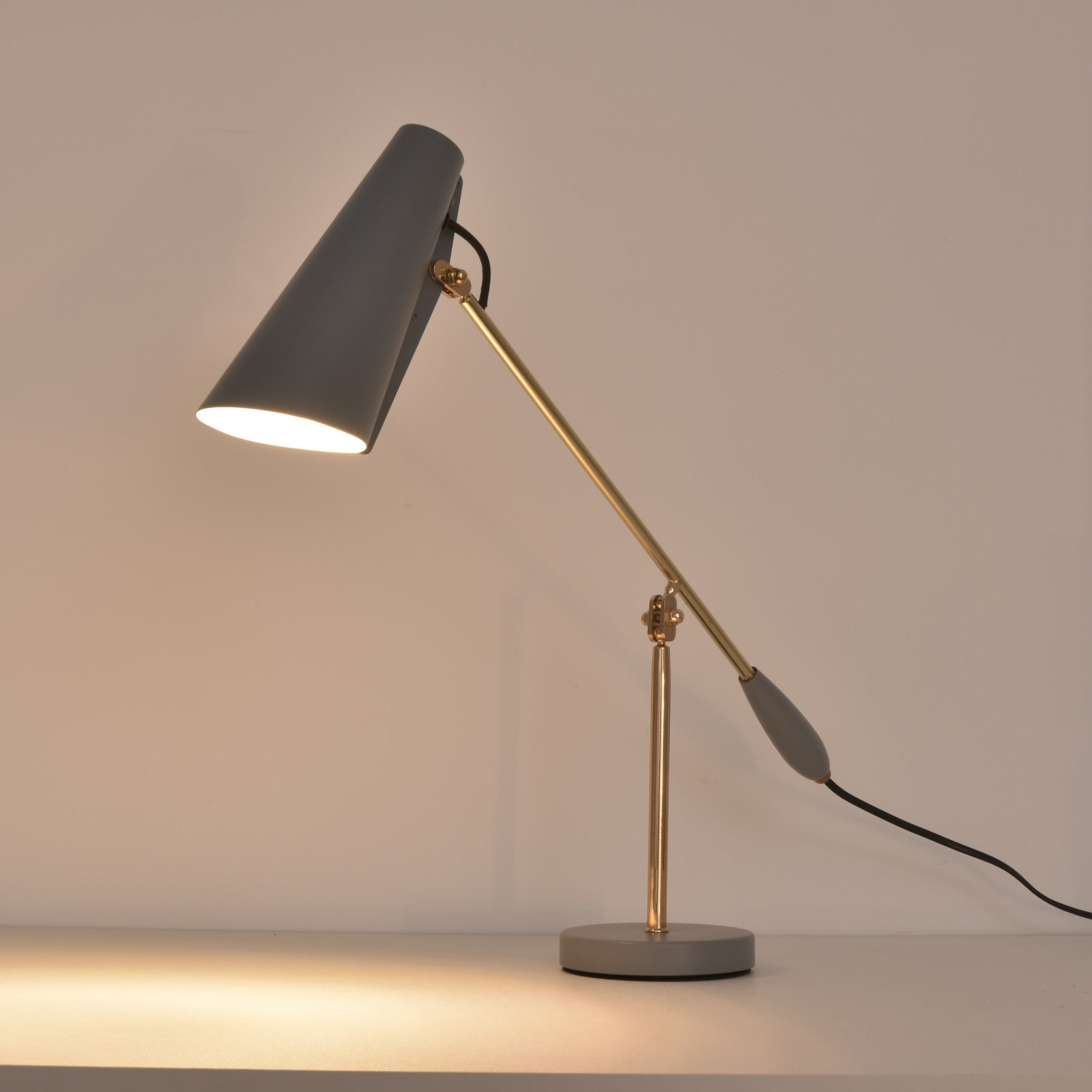 Orbix Steel Mid-Century Table Lamp - Neutral Decor