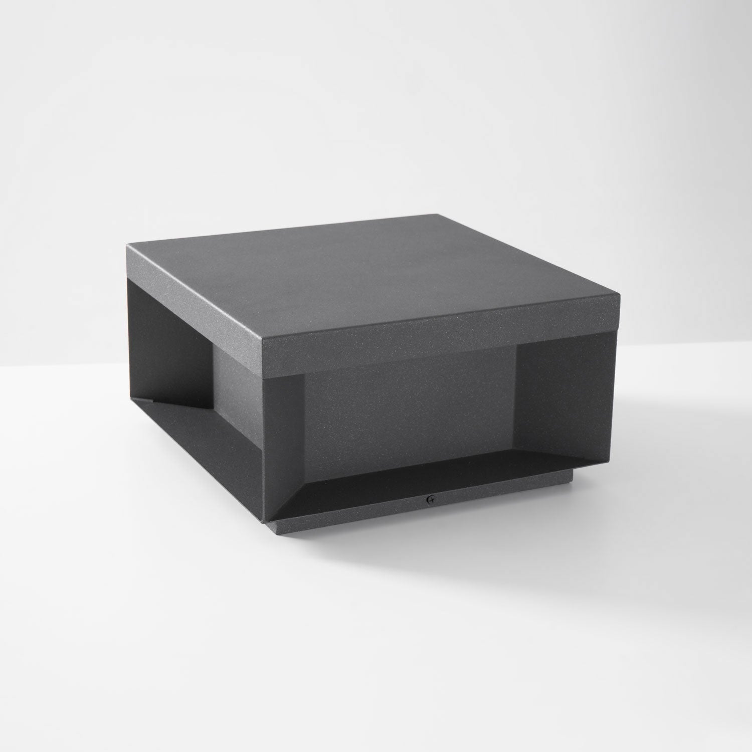 Polly Modern Outdoor Light
