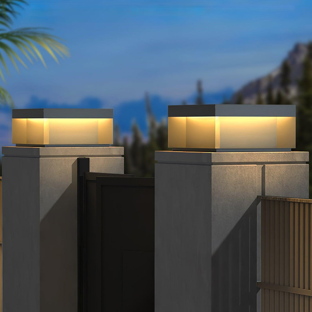 Mirisise Outdoor Light
