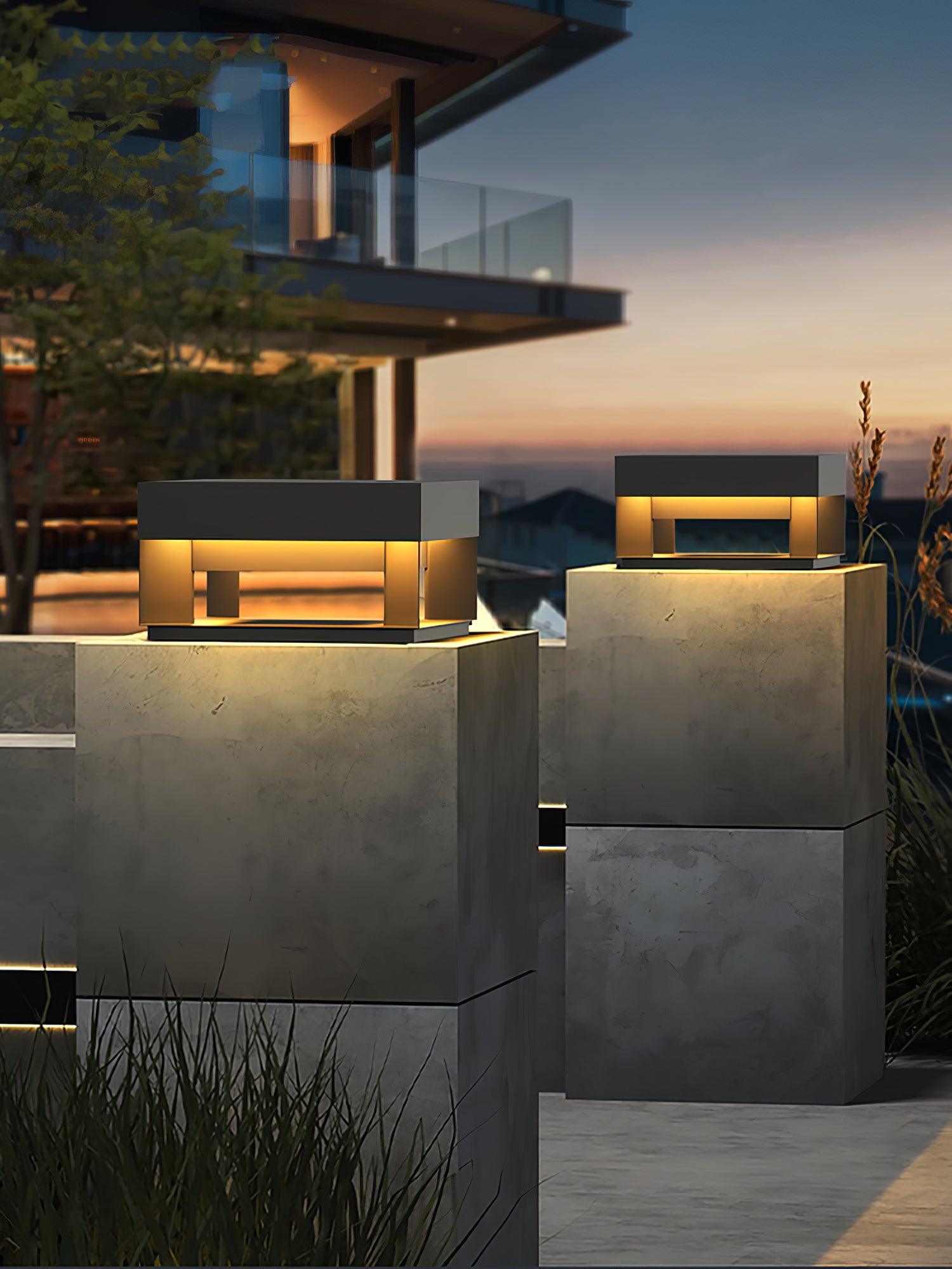 Polly Modern Outdoor Light