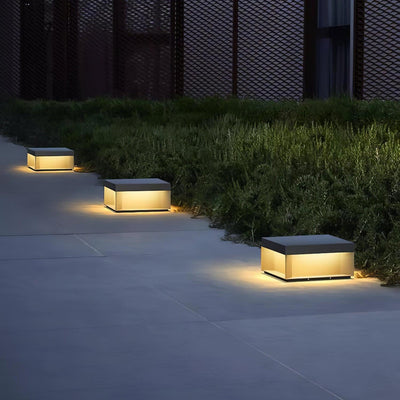 Polly Modern Outdoor Light
