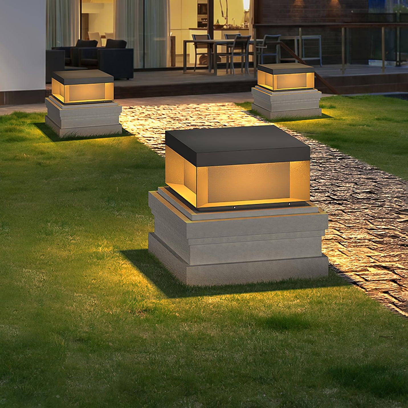 Polly Modern Outdoor Light