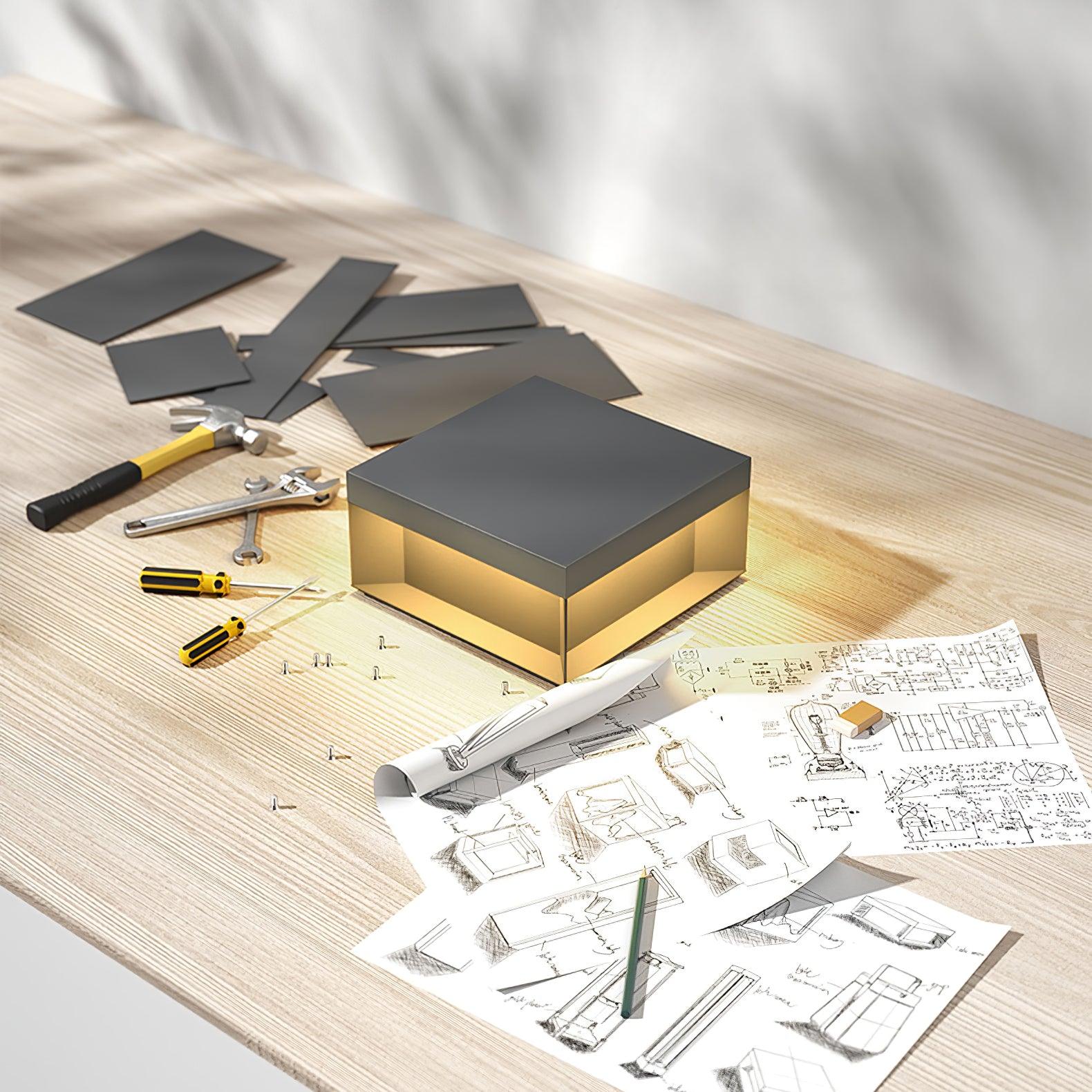 Polly Modern Outdoor Light