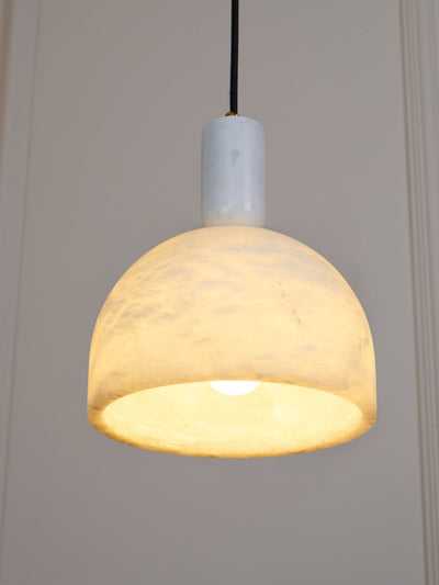 Ulcaris Alabaster Pendnat Light