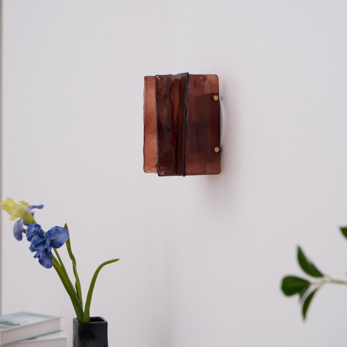 Erove Glass Artistic Wall Lamp