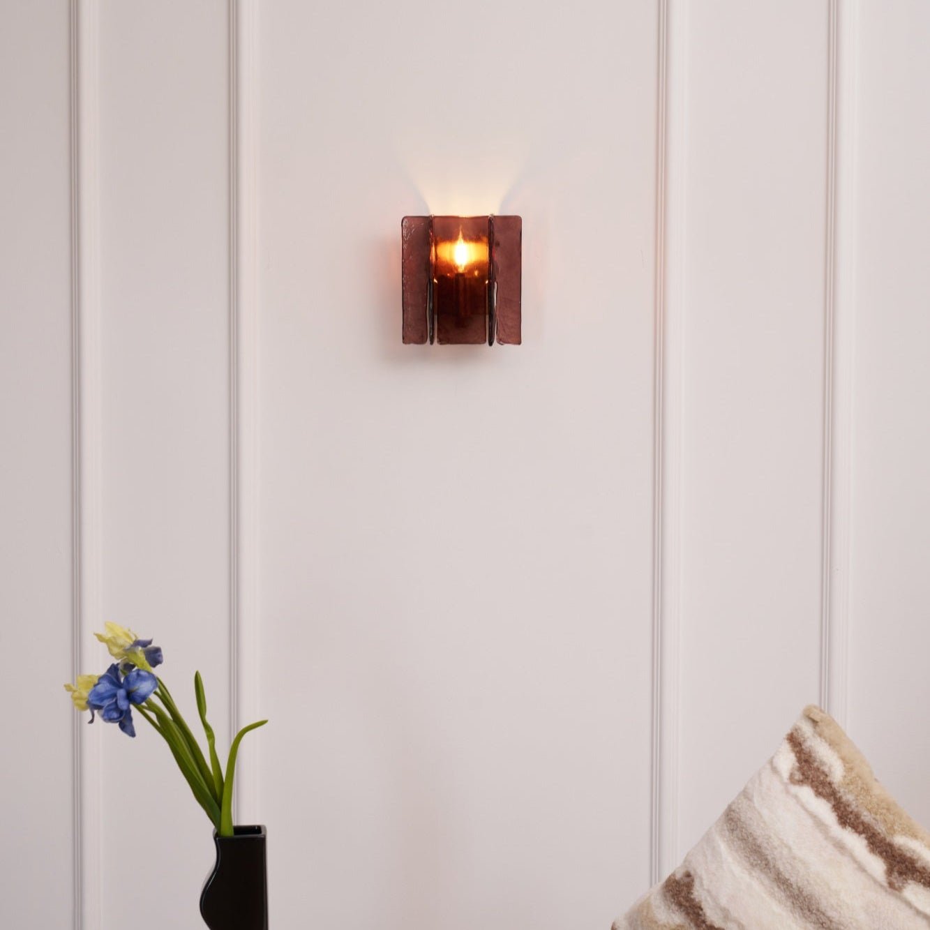 Erove Glass Artistic Wall Lamp