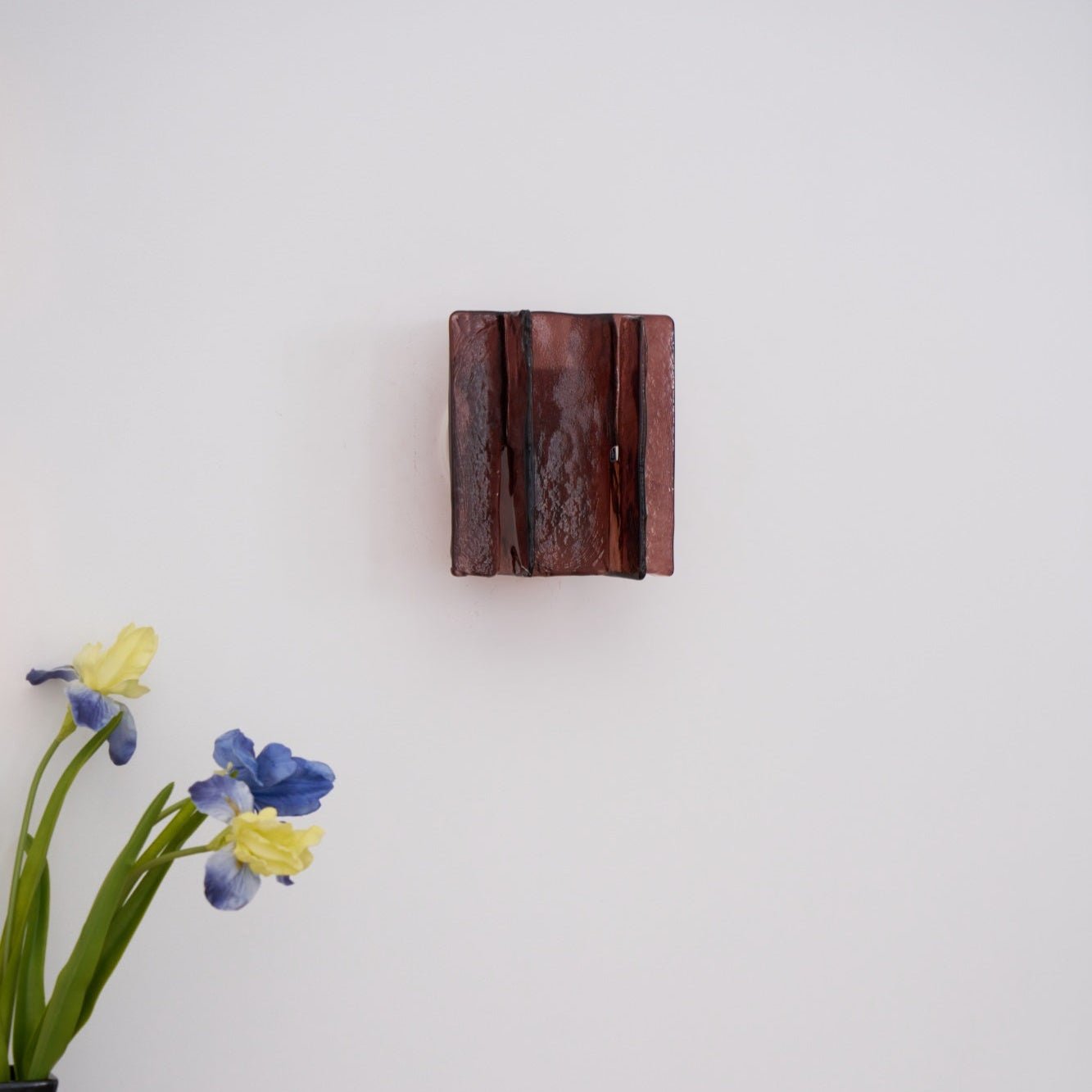 Erove Glass Artistic Wall Lamp