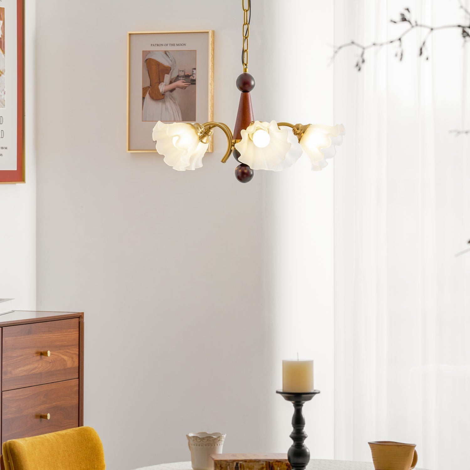Ilvinan Traditional Elegance Wood Glass Chandelier