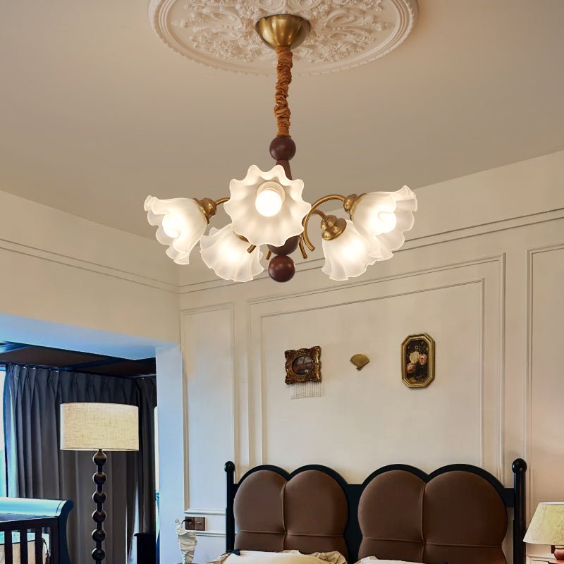 Ilvinan Traditional Elegance Wood Glass Chandelier