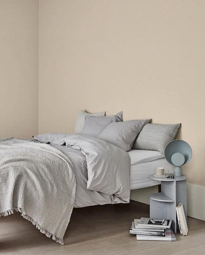 Prynd Modern Table Lamp
