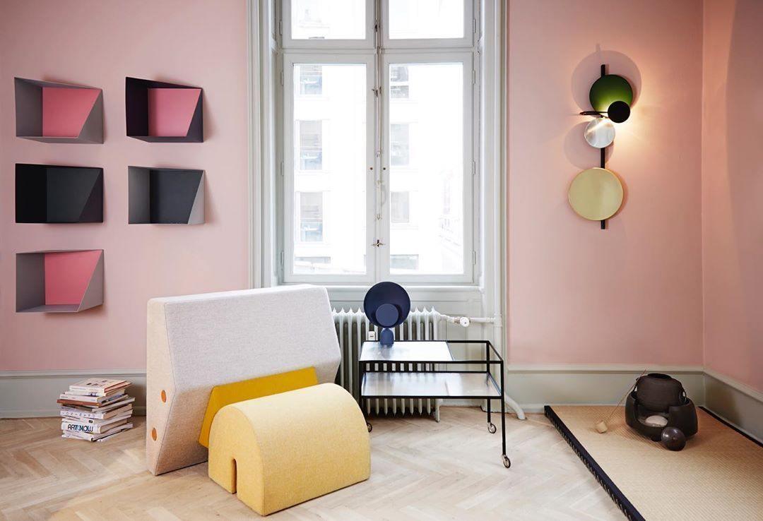 Prynd Modern Table Lamp