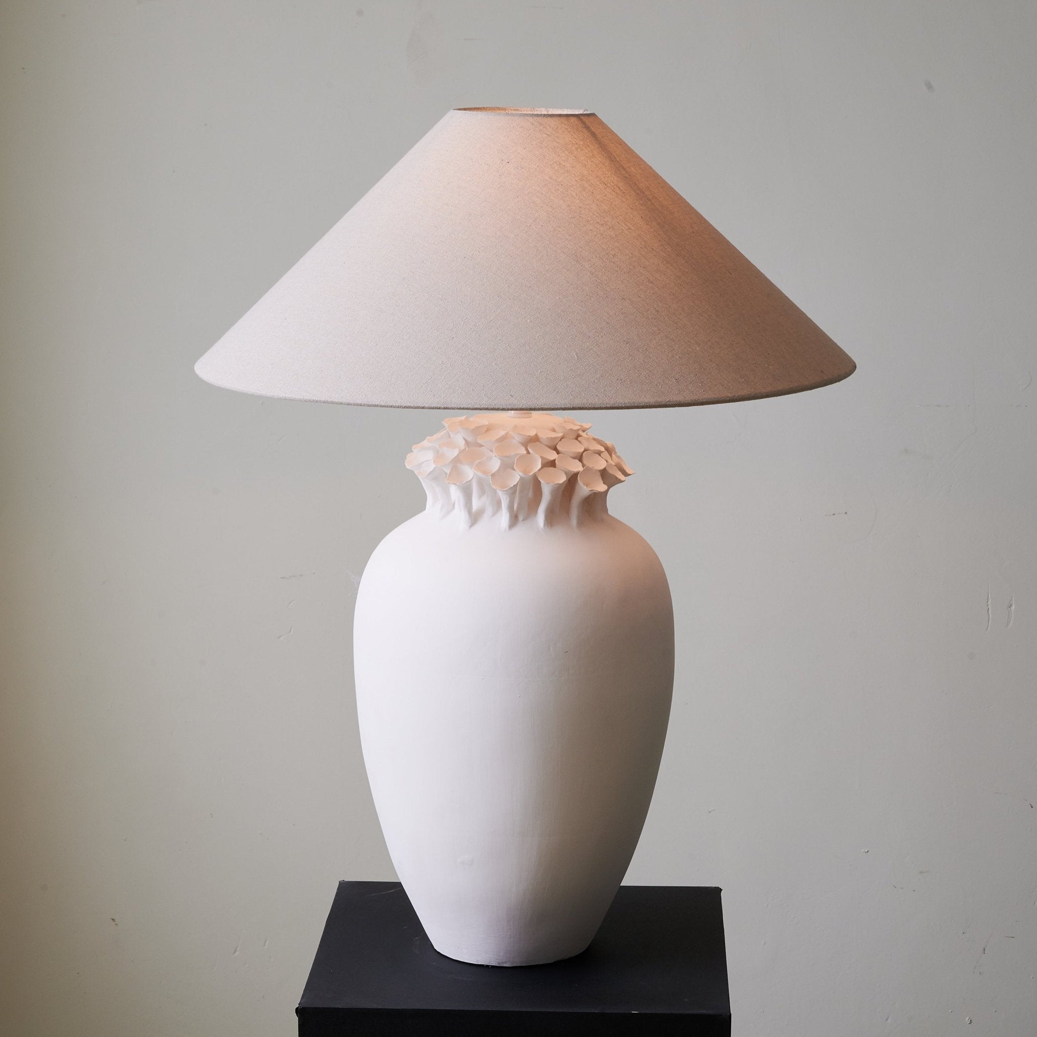 Poppy Minimalist Table Lamp