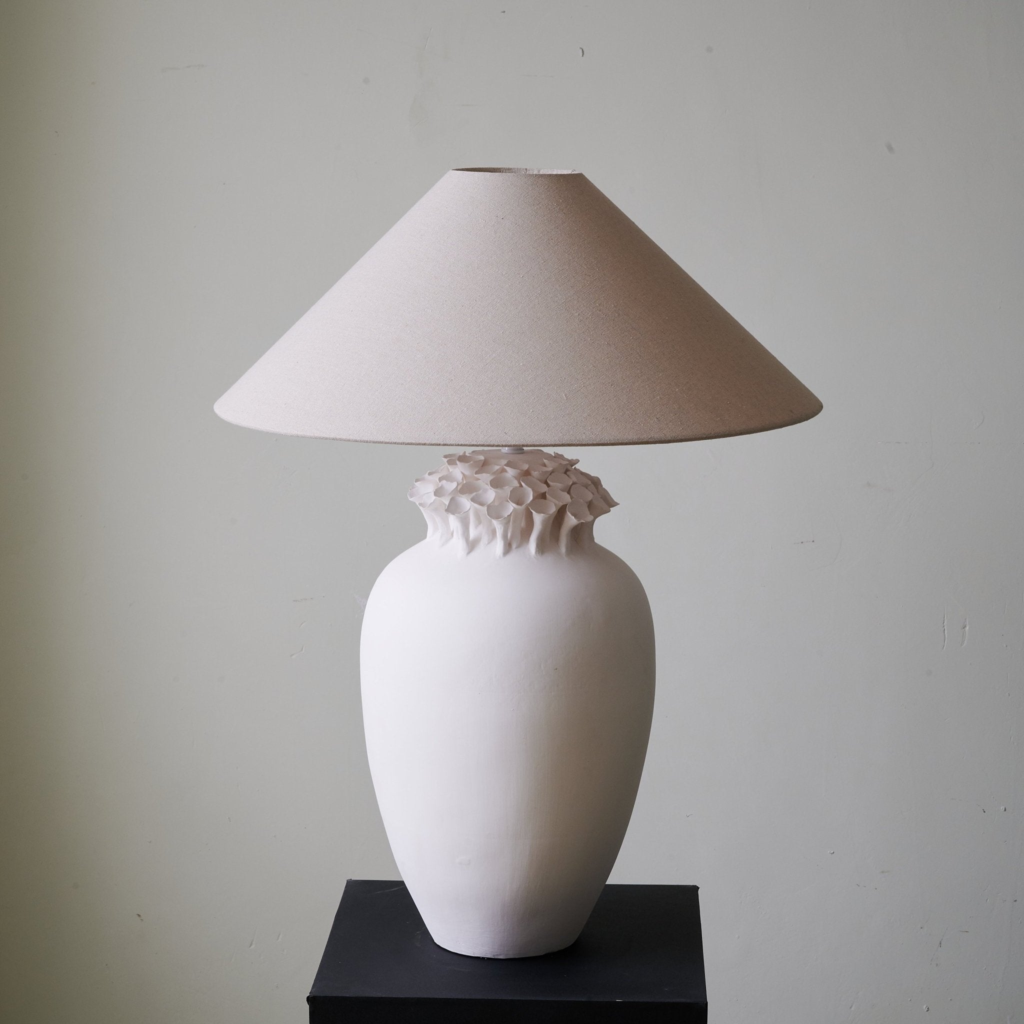 Poppy Minimalist Table Lamp
