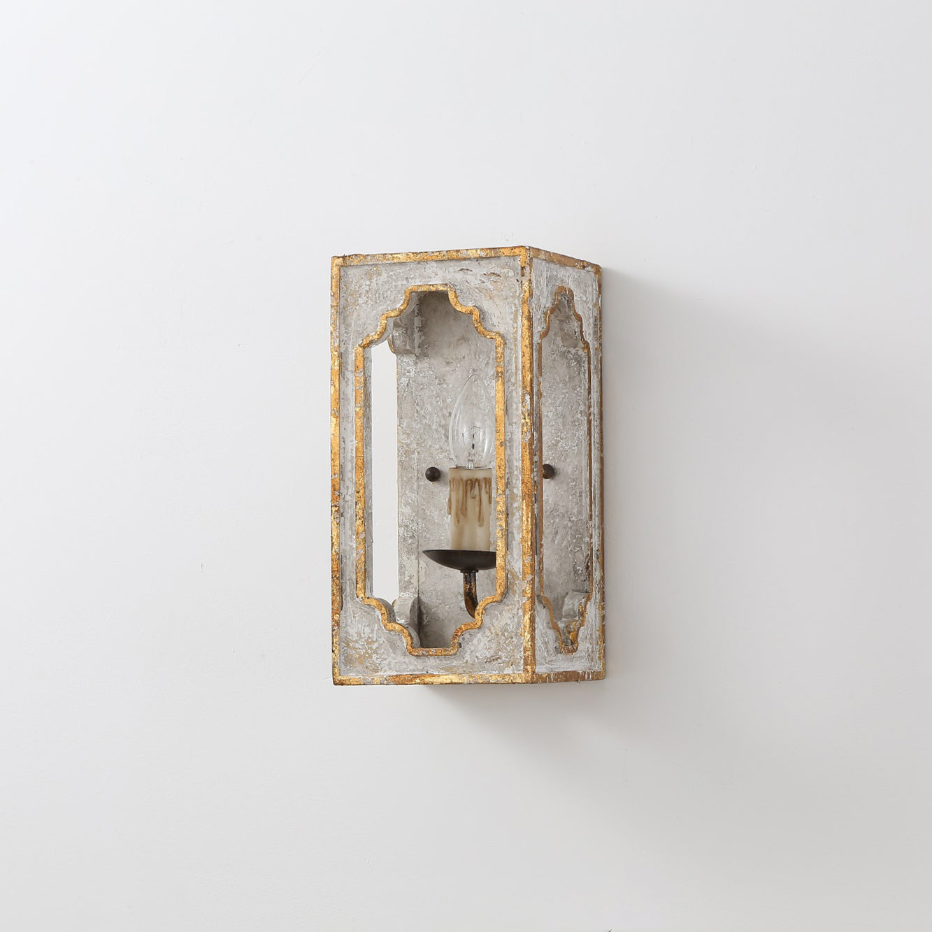 Orelararia Sconce