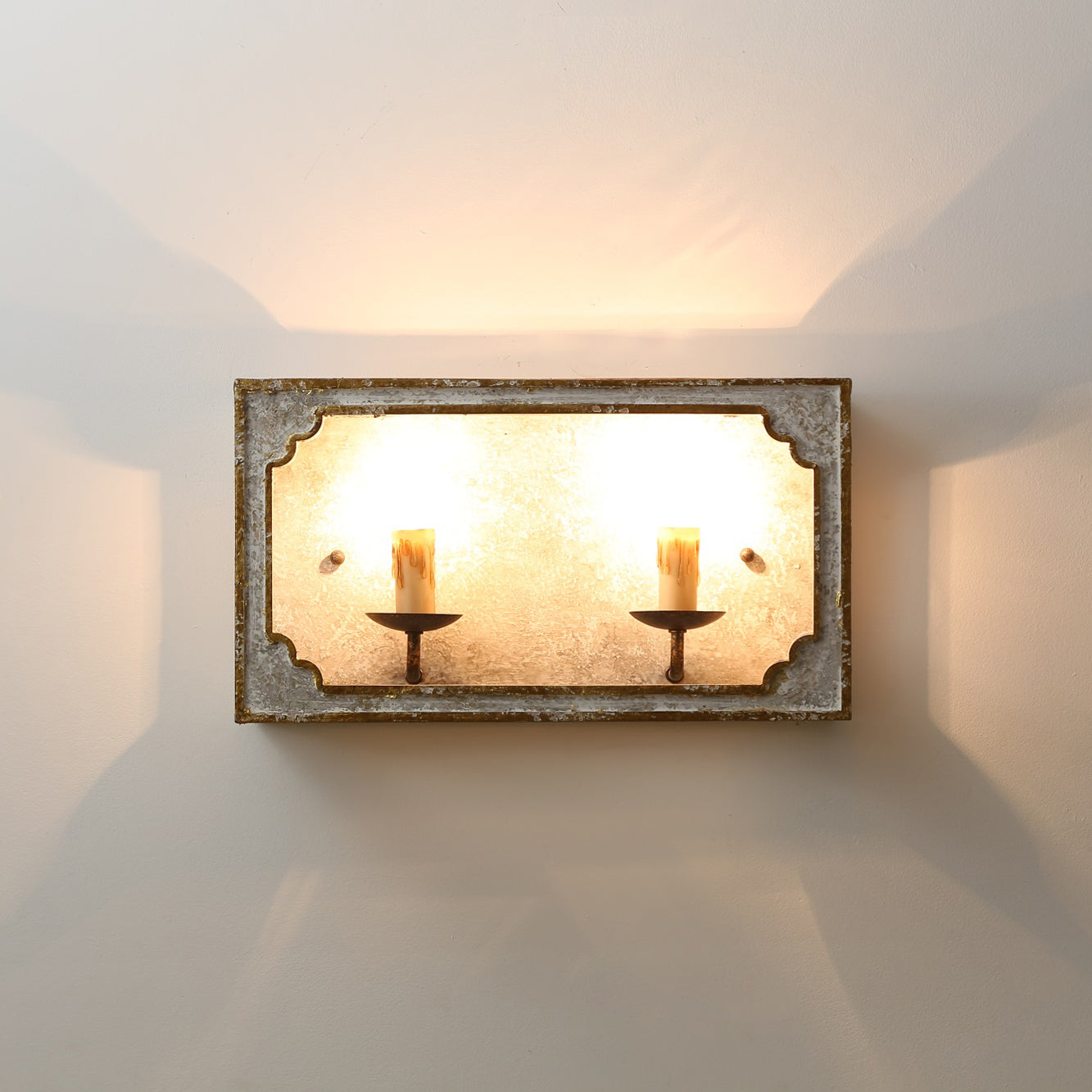 Orelararia Sconce