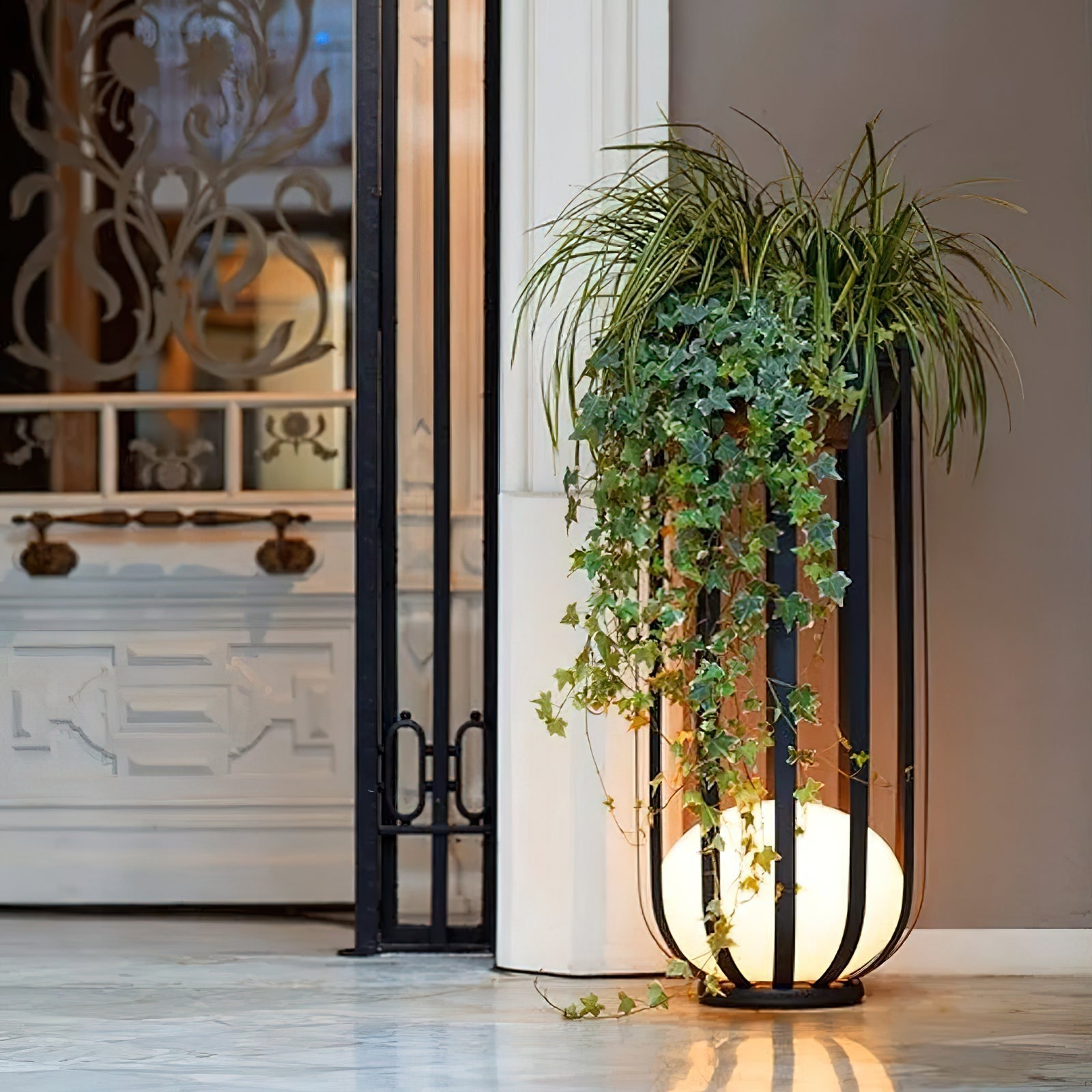 Matteo Outdoor Lamp