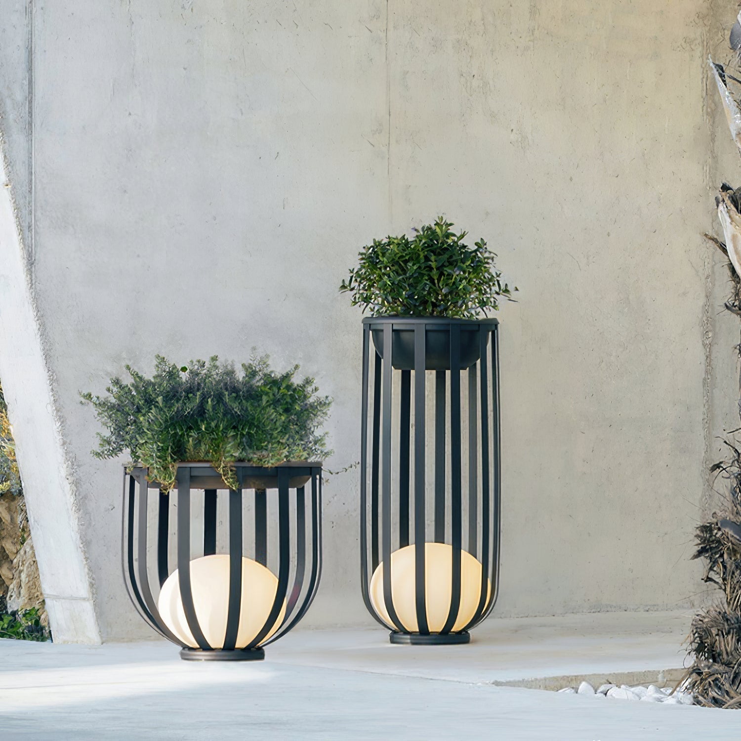 Matteo Outdoor Lamp