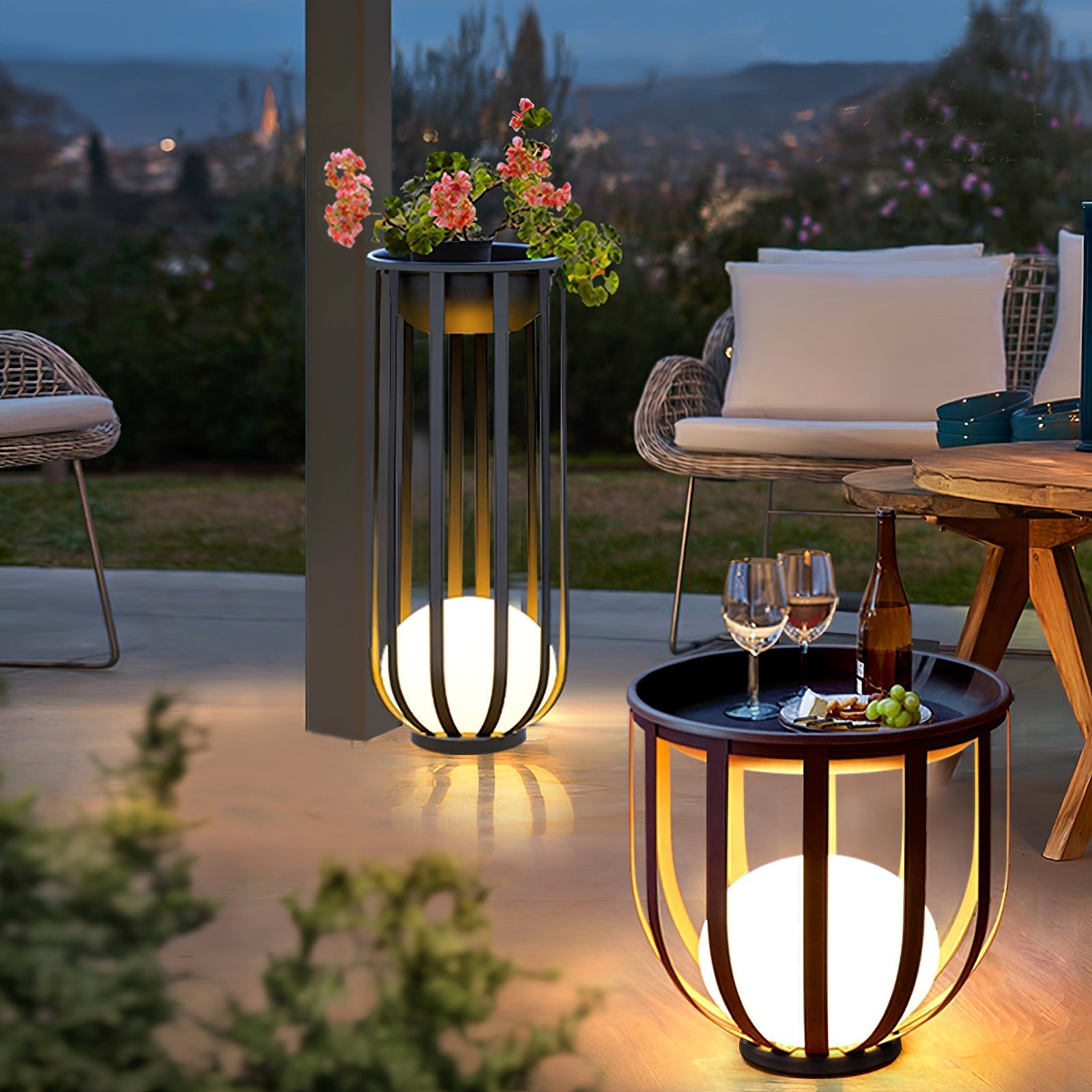 Matteo Outdoor Lamp