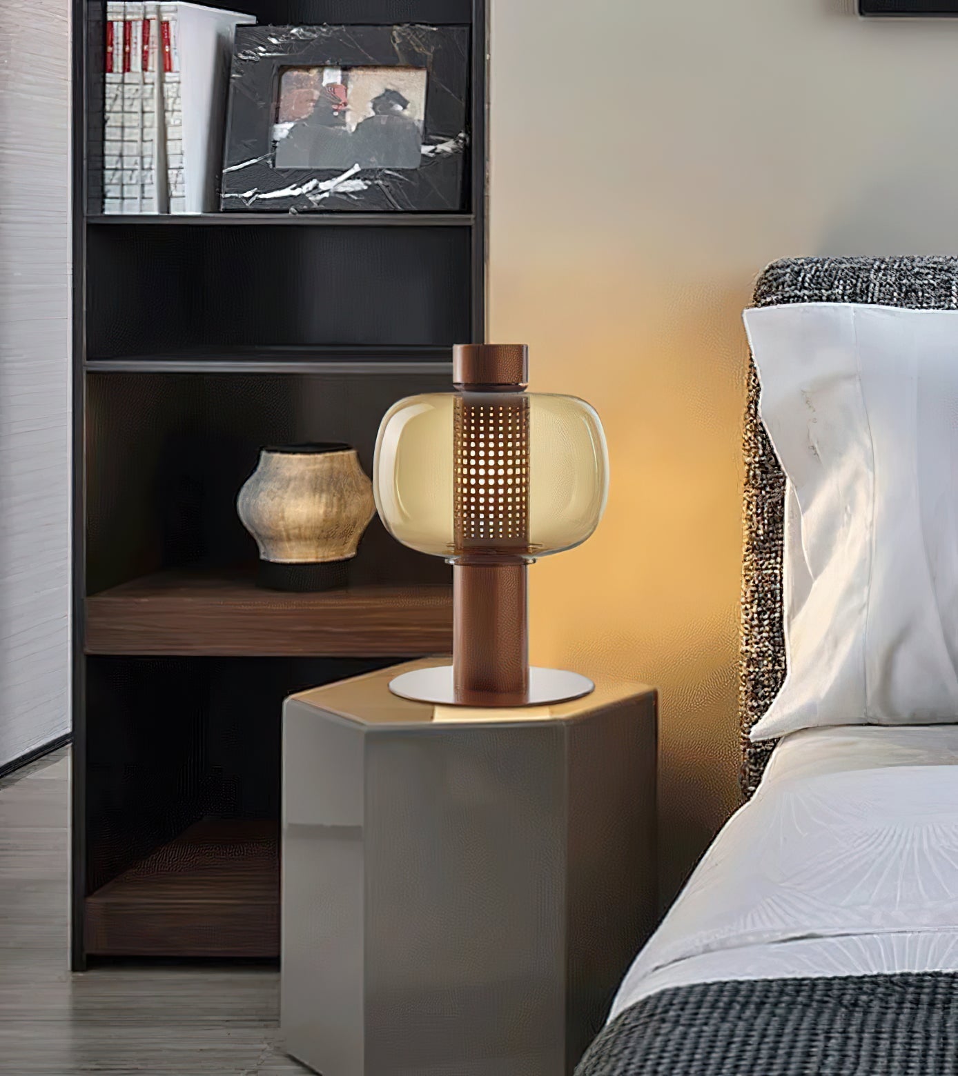 Cirisella Table Lamp