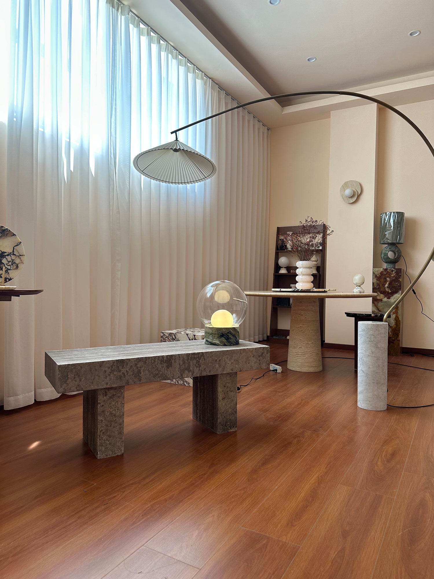 Soraelia Table Lamp