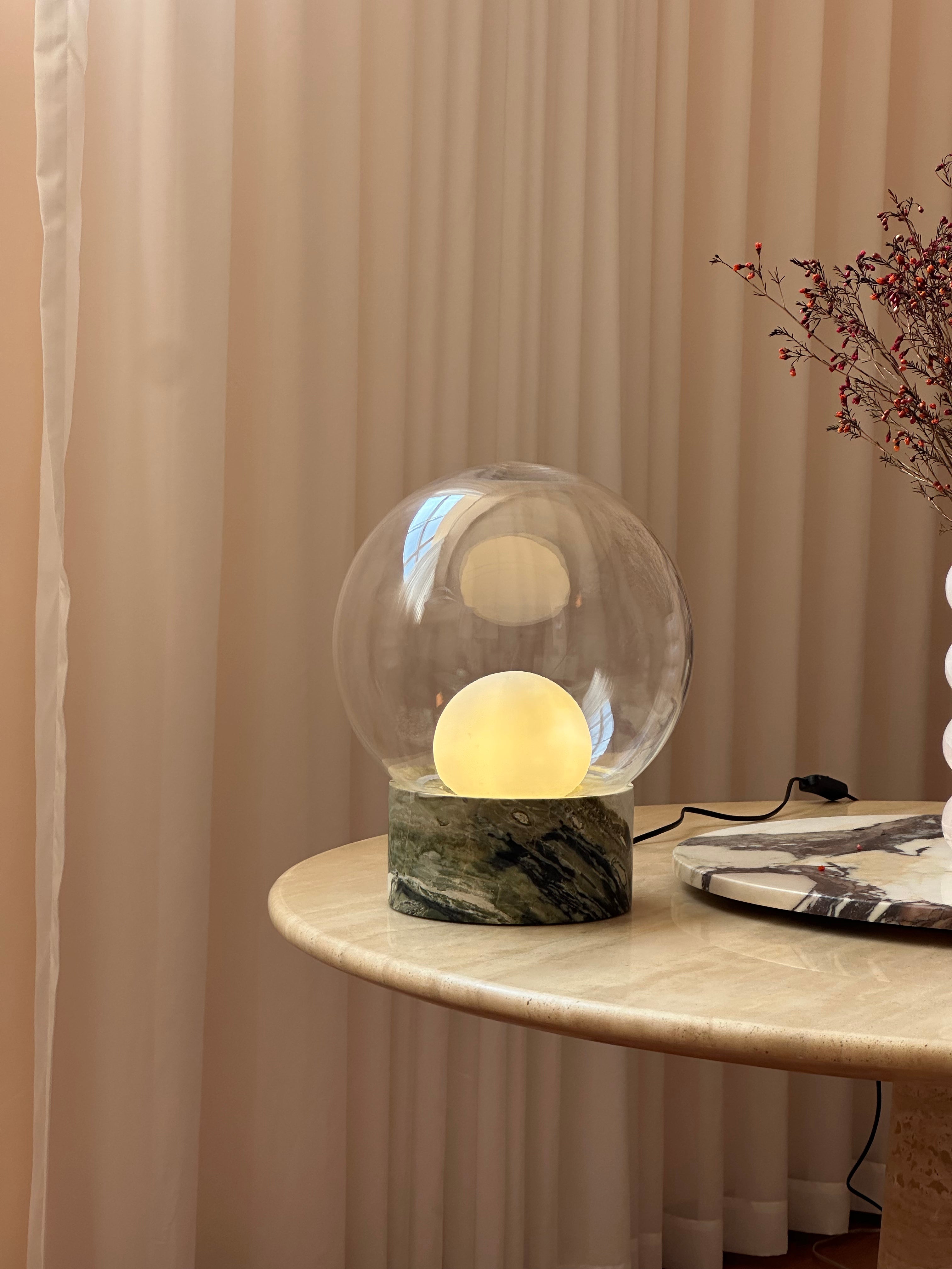 Soraelia Table Lamp