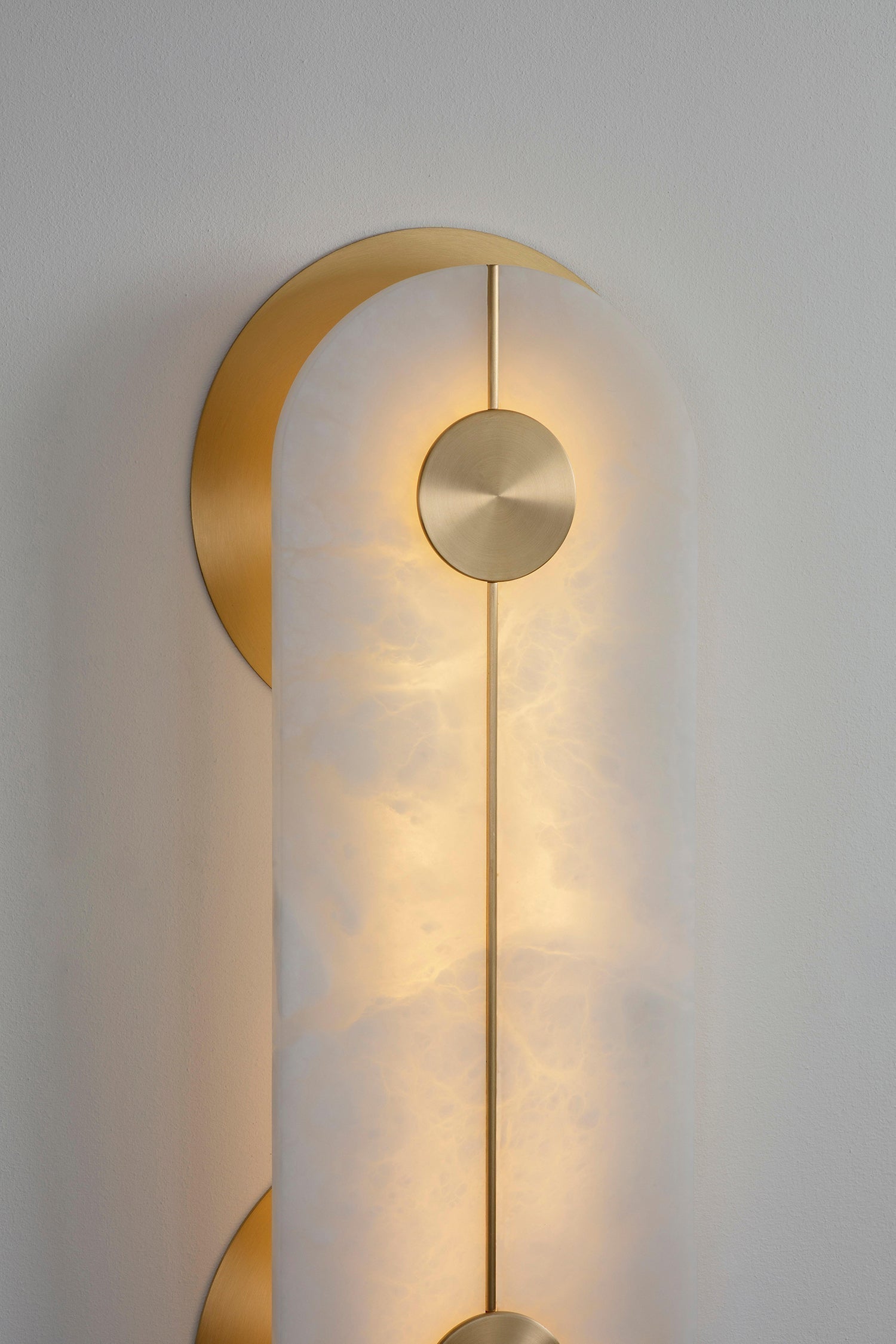 Lucasta Wall Lamp