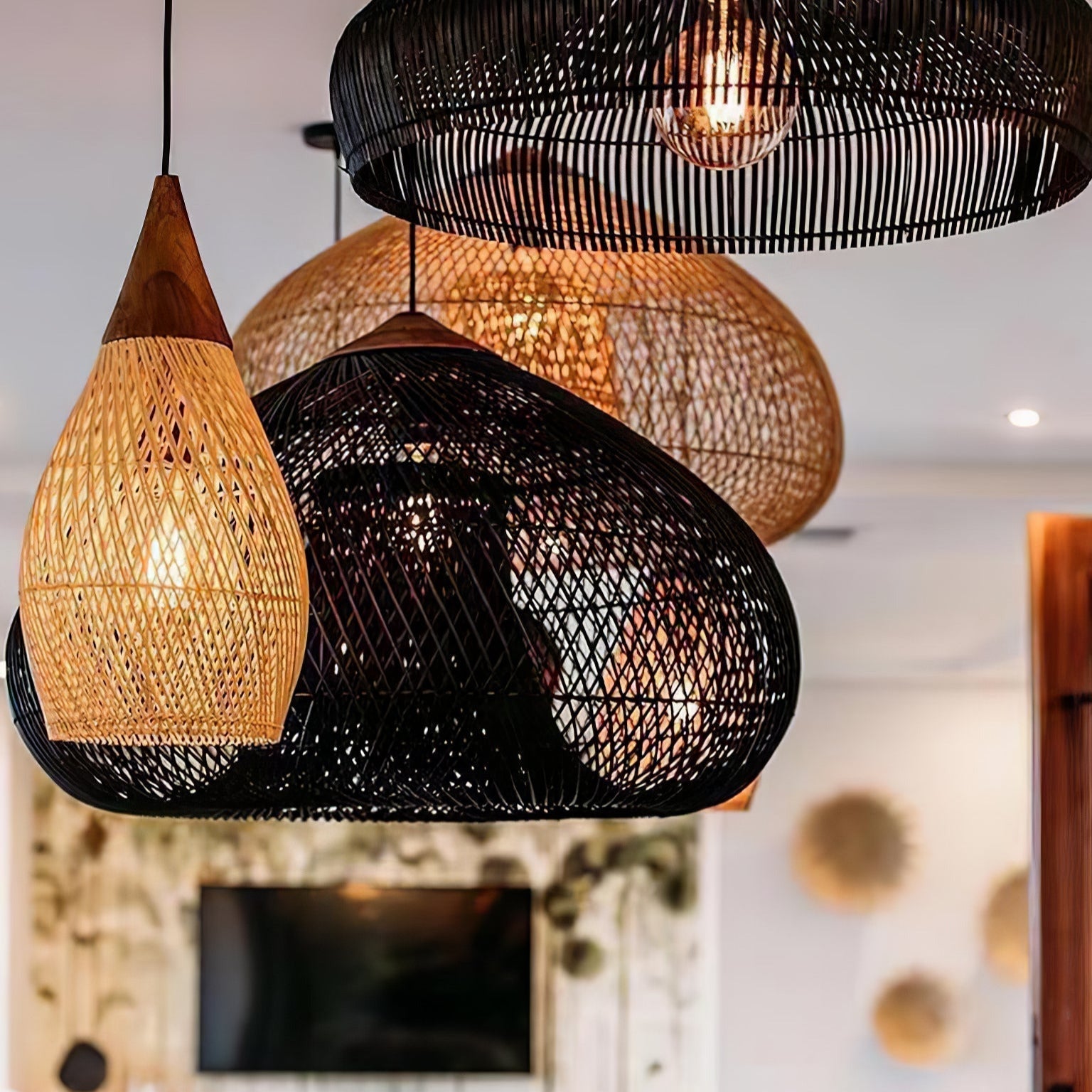 Ritta Braided Rattan Pendant Light