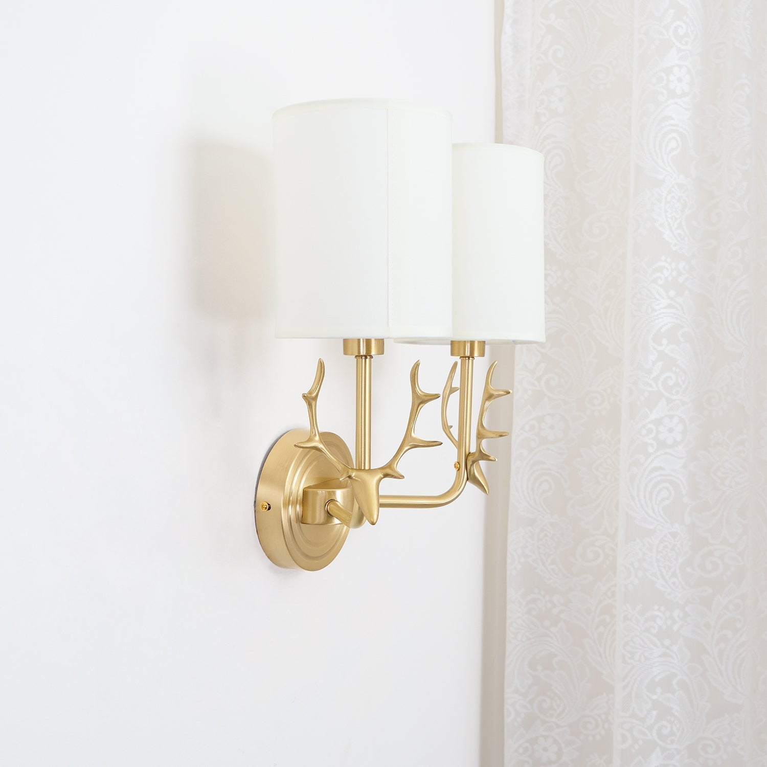 Auriviella Elegance Deer Head Brass Wall Light