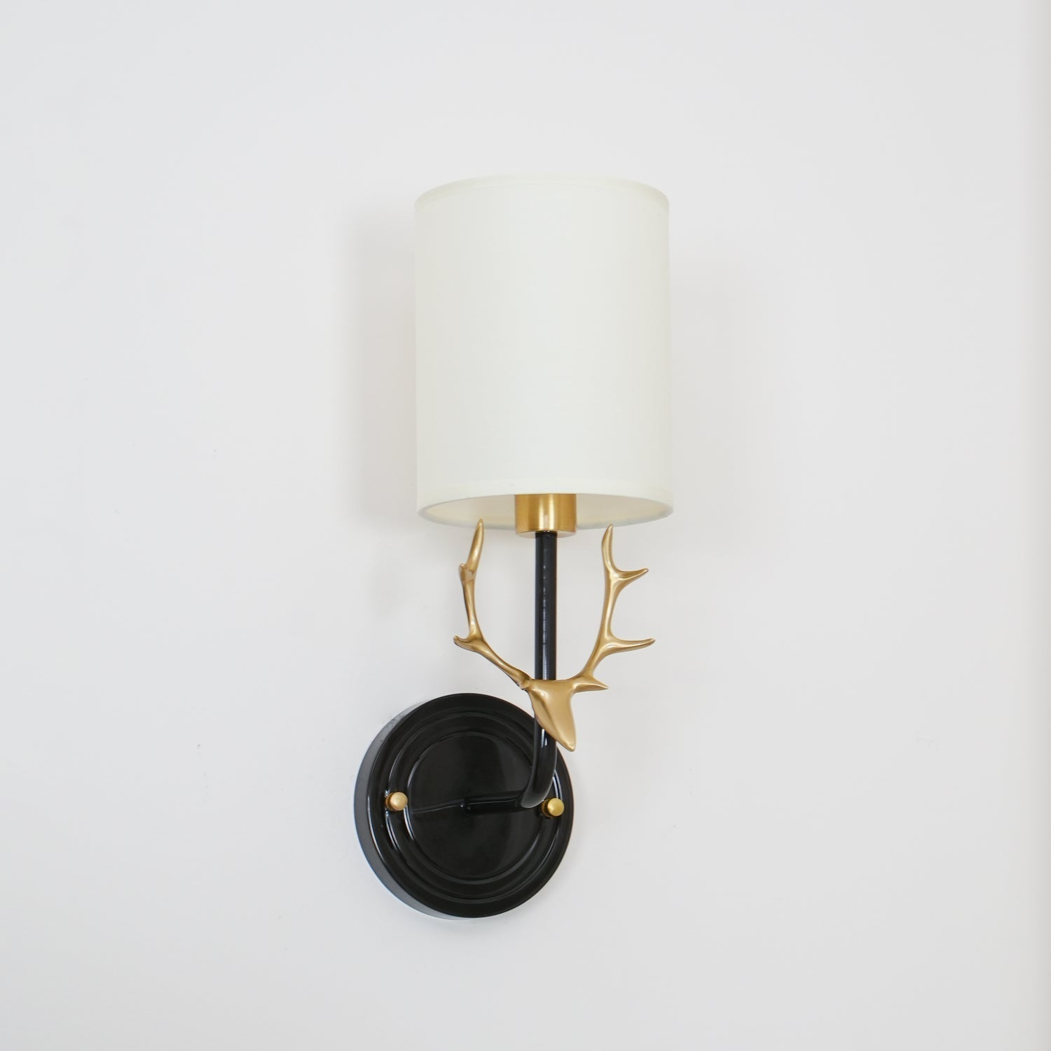 Auriviella Elegance Deer Head Brass Wall Light
