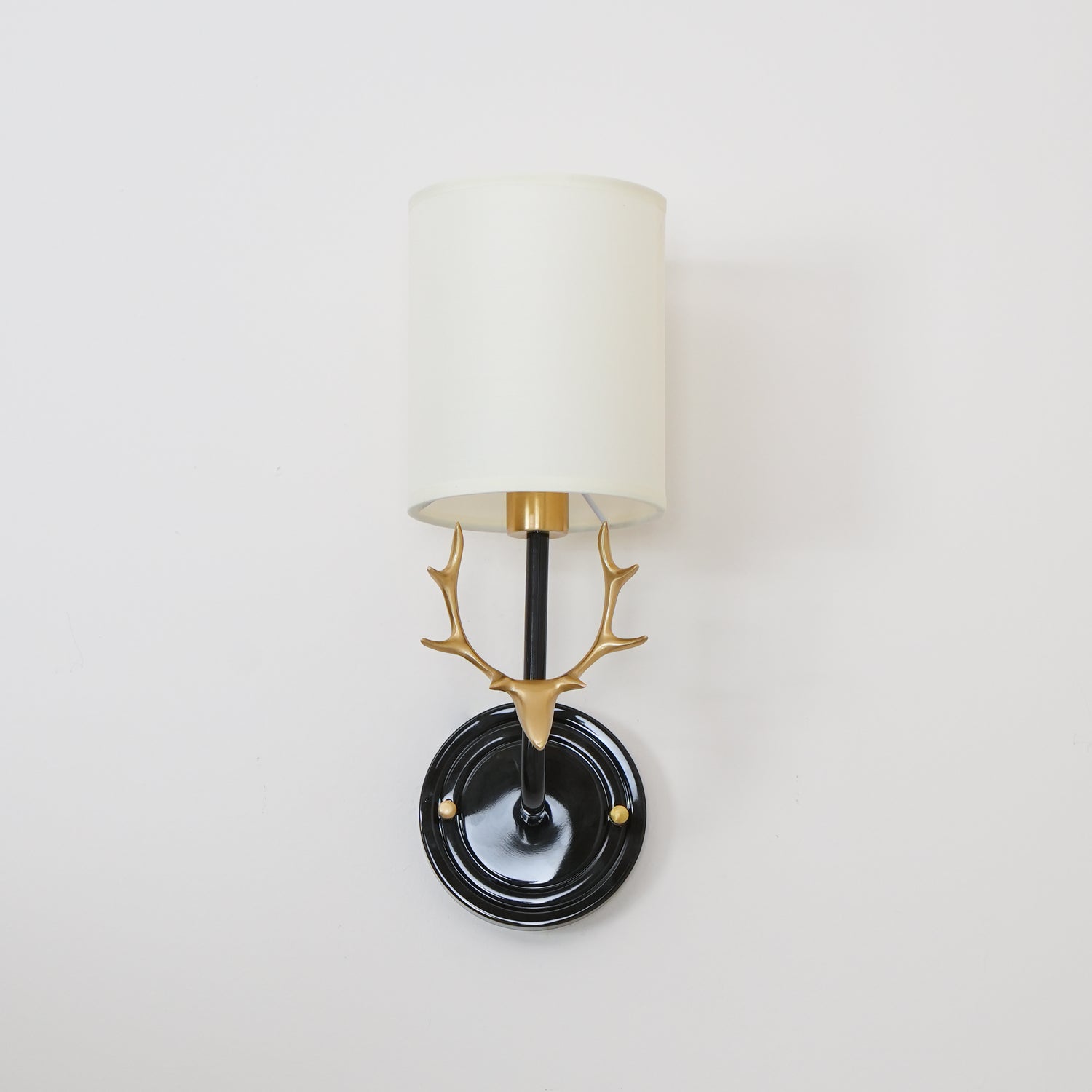 Auriviella Elegance Deer Head Brass Wall Light