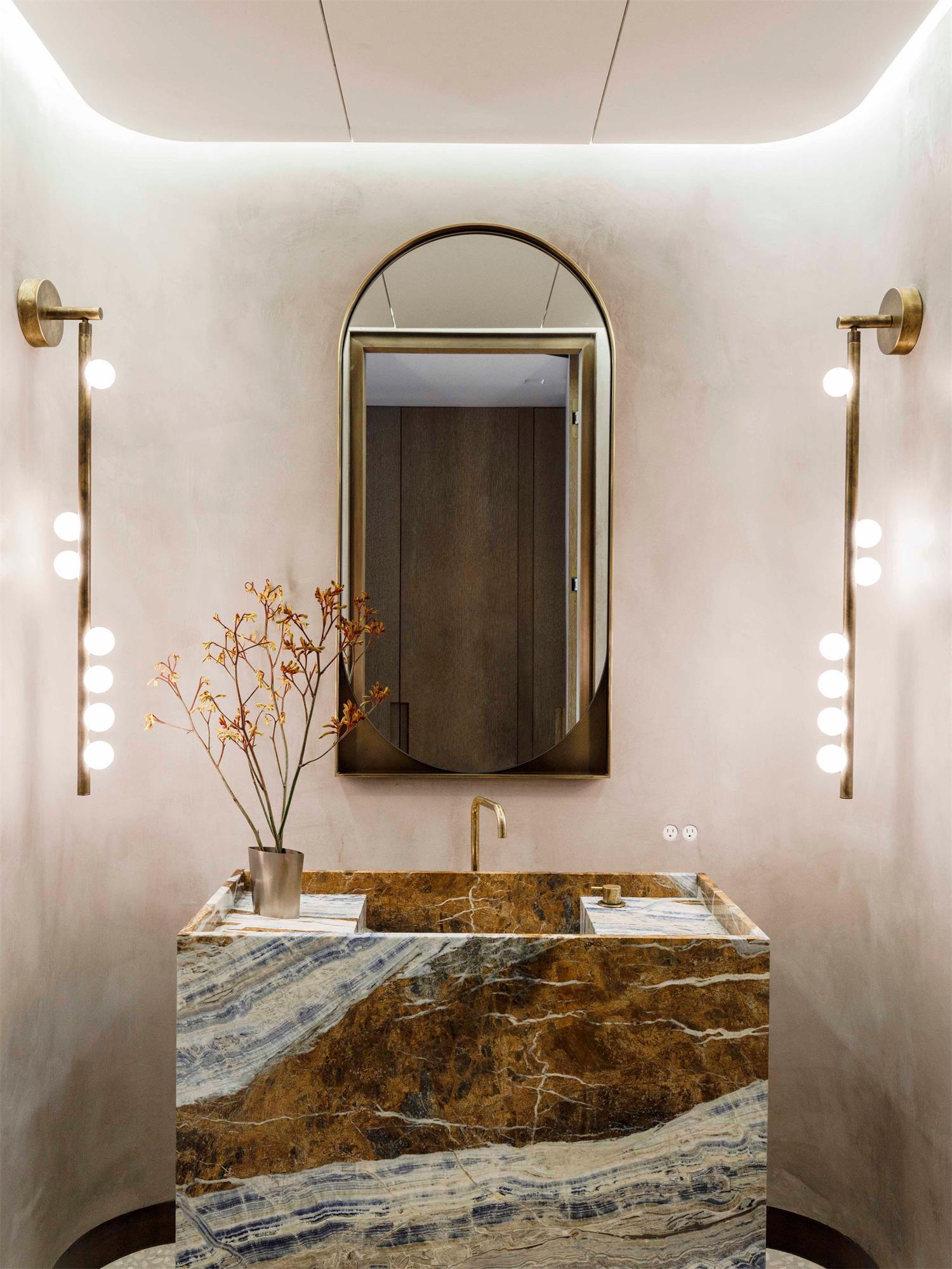 Pamela Tube Plug-in Brass Glass Wall Lamp