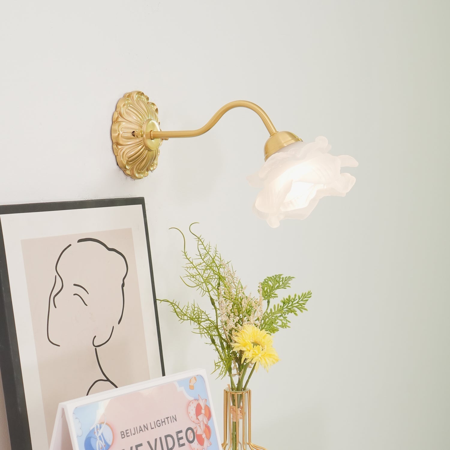 Palo Brass Floral Luxury Wall Lamp