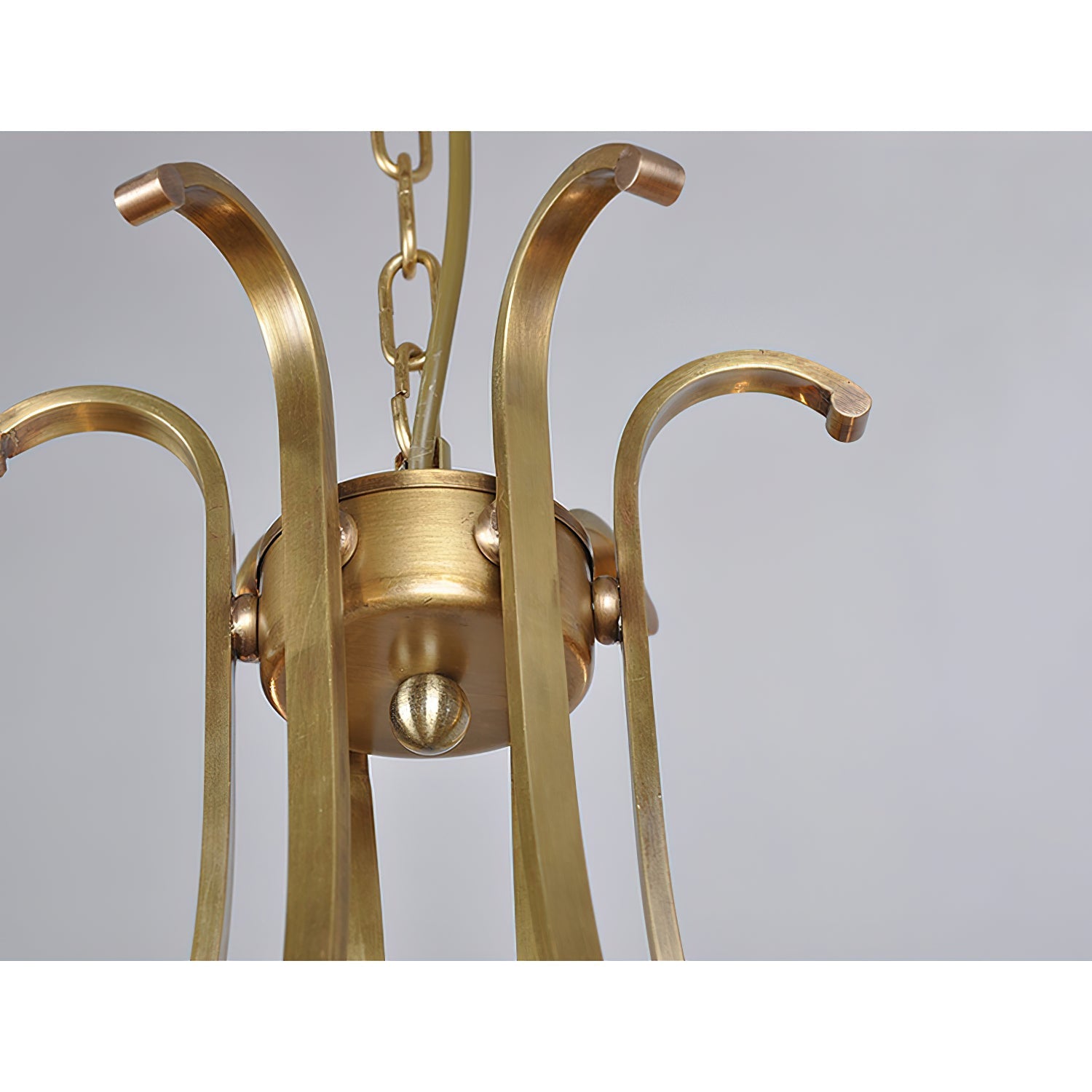 Avenorissa Chandelier
