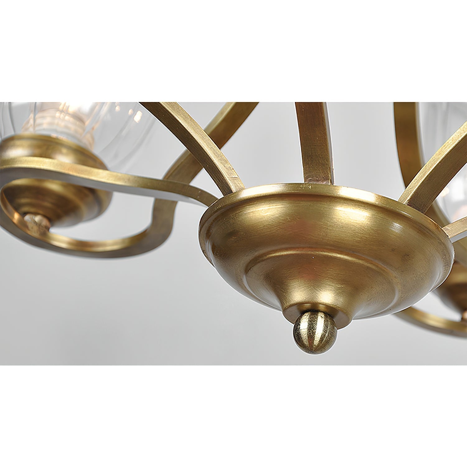 Avenorissa Chandelier