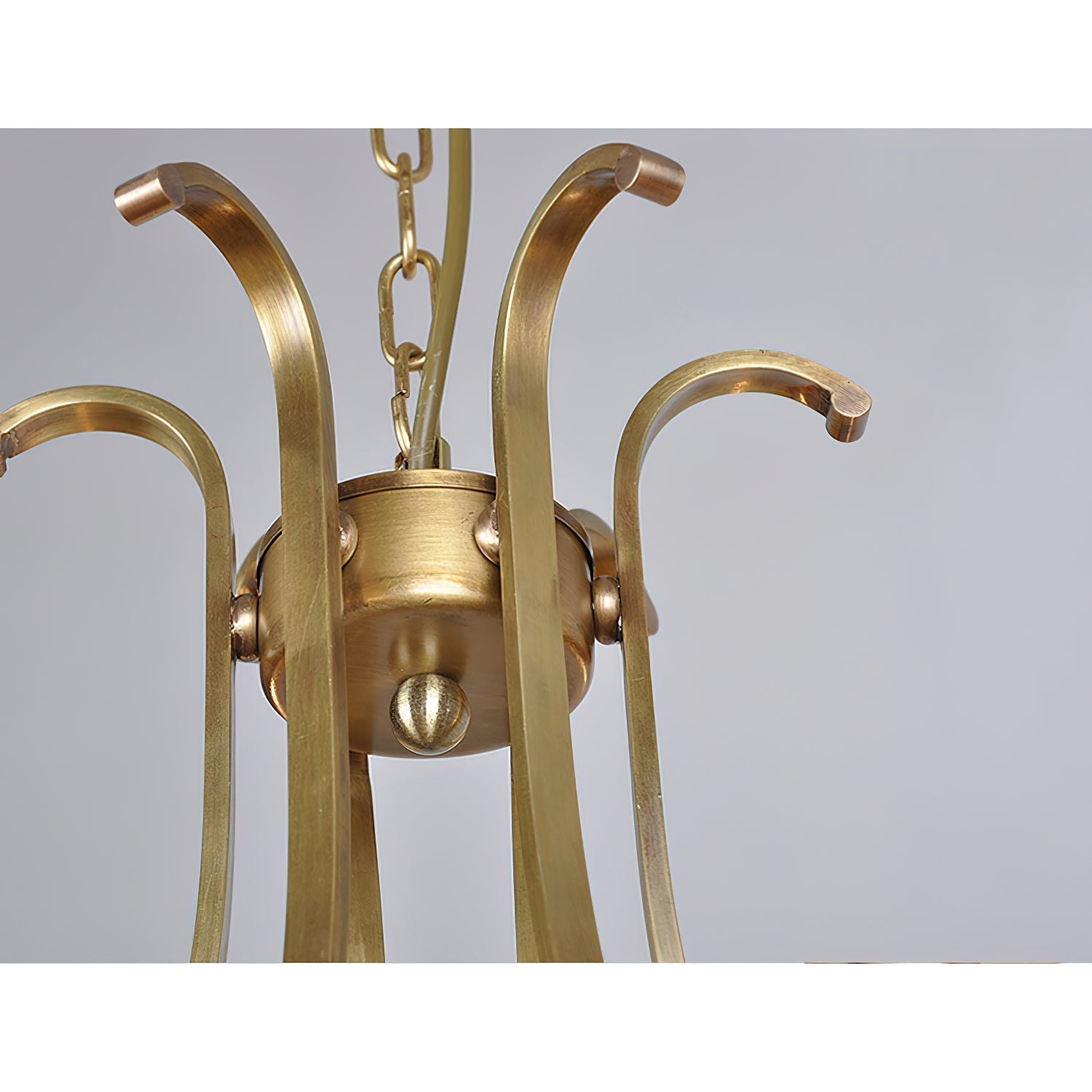 Avenorissa Chandelier