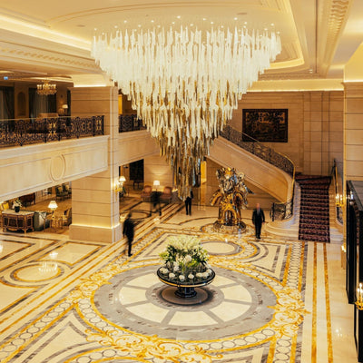 Nyvelle Fluid Chandelier