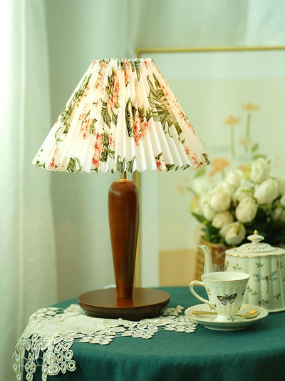 Linorelia Modern Fabric Table Lamp