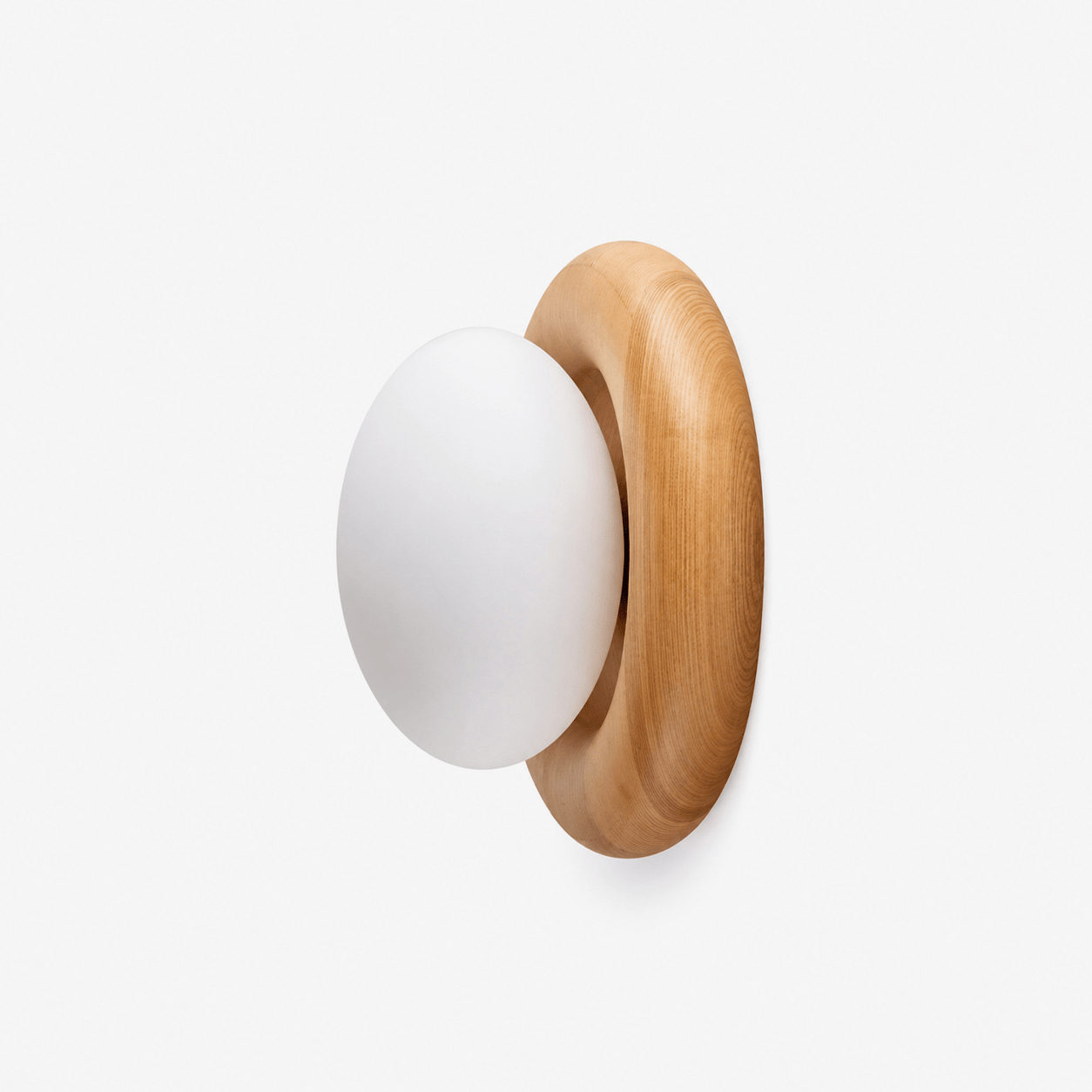 Rinaelia Wood Wall Sconce