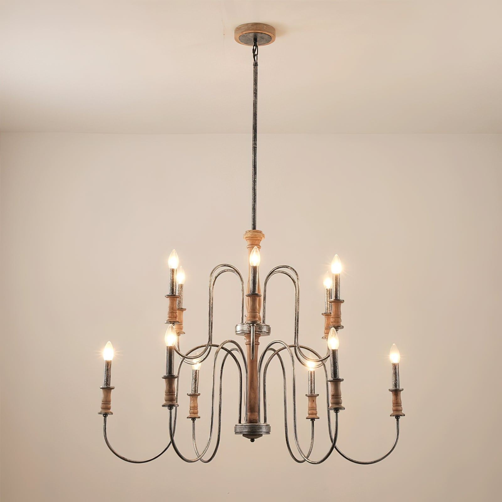 Rivivaria Chandelier