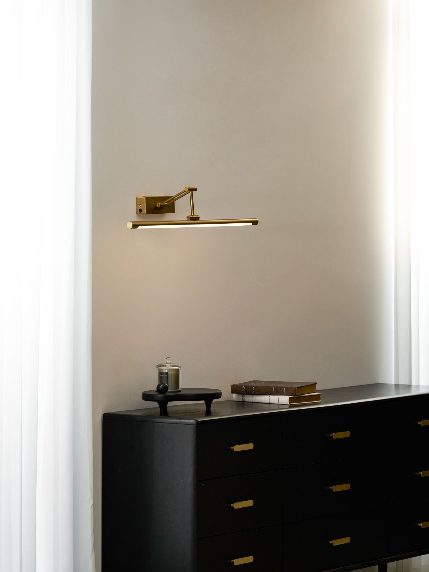 Westview Frame Rechargeable Indoor Wall Light