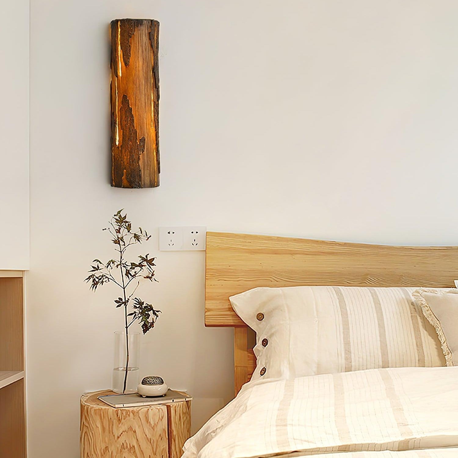 Muto Broken Bark Resin Wall Light