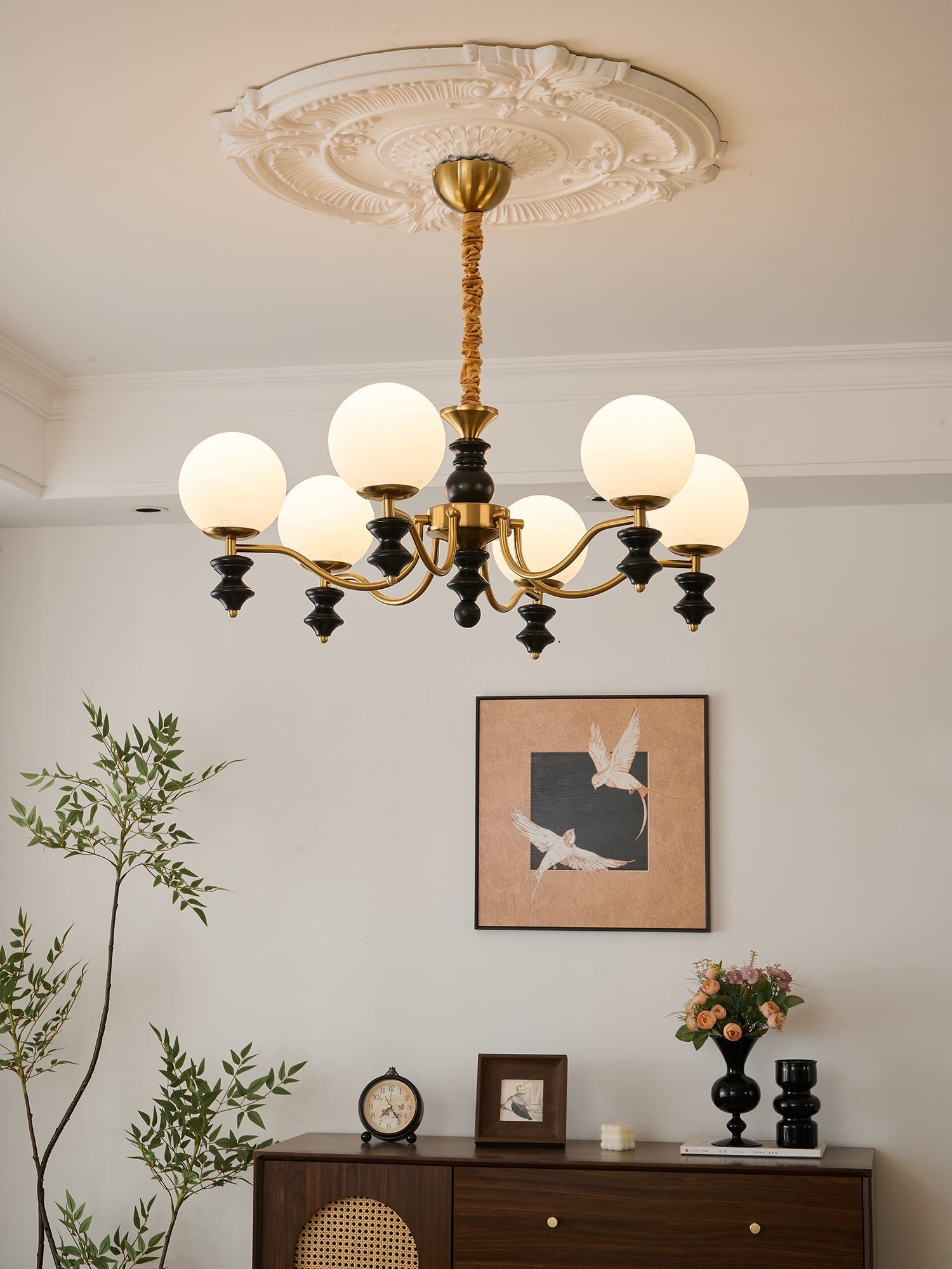 Ordore Traditional Elegance Vintage Wood Chandelier