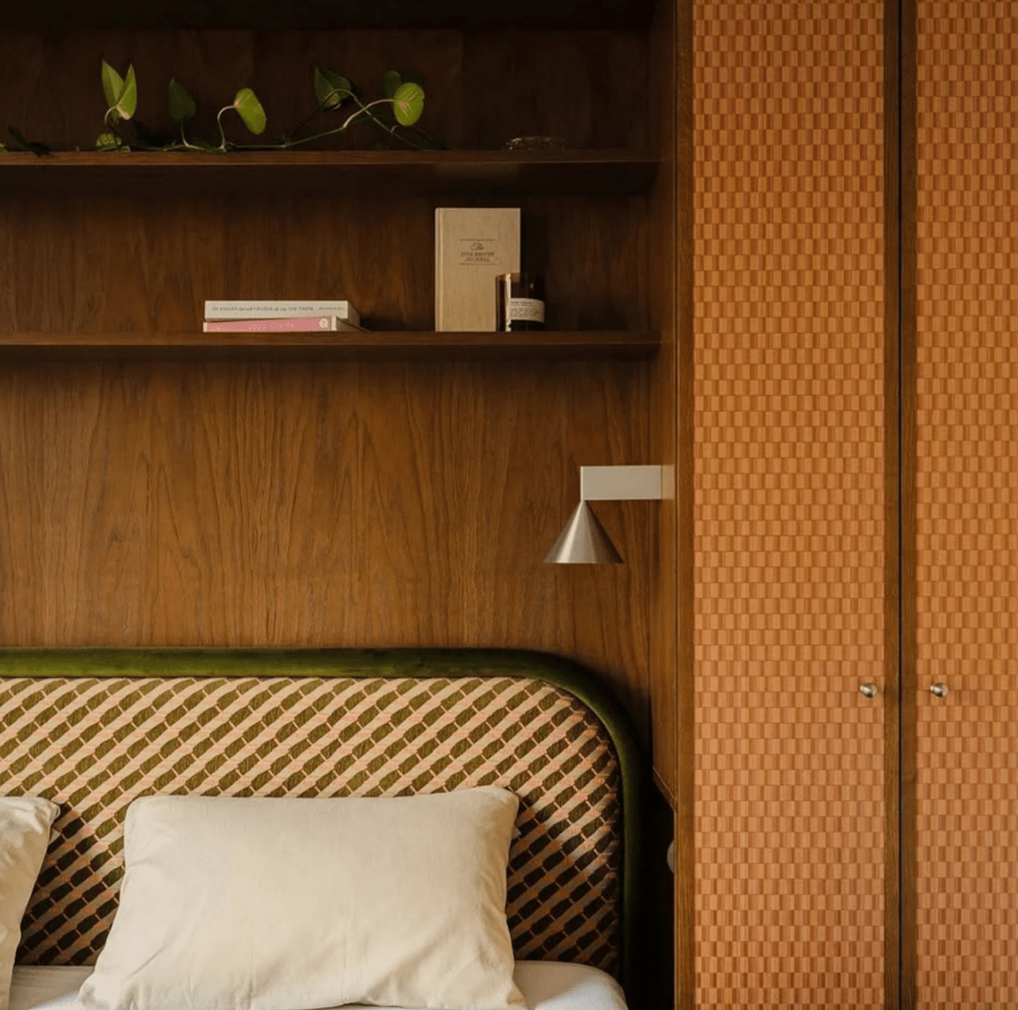 Serevan Calice Cone Wall Sconce