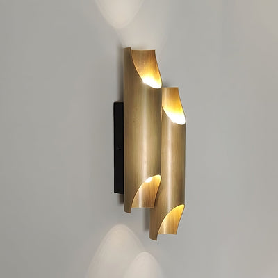 Zodoran Traditional Brass Wall Lamp