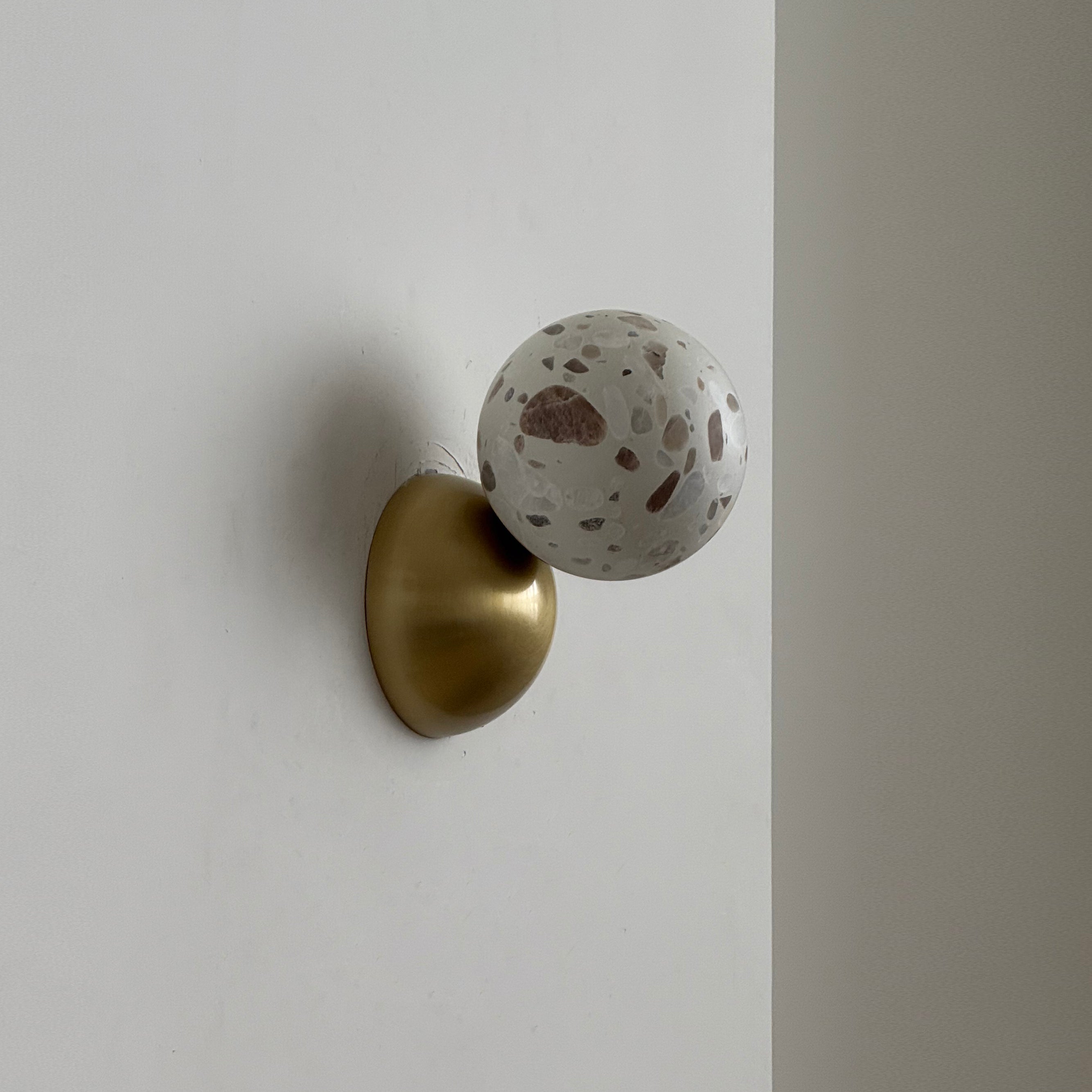 Terielora Wall Lamp